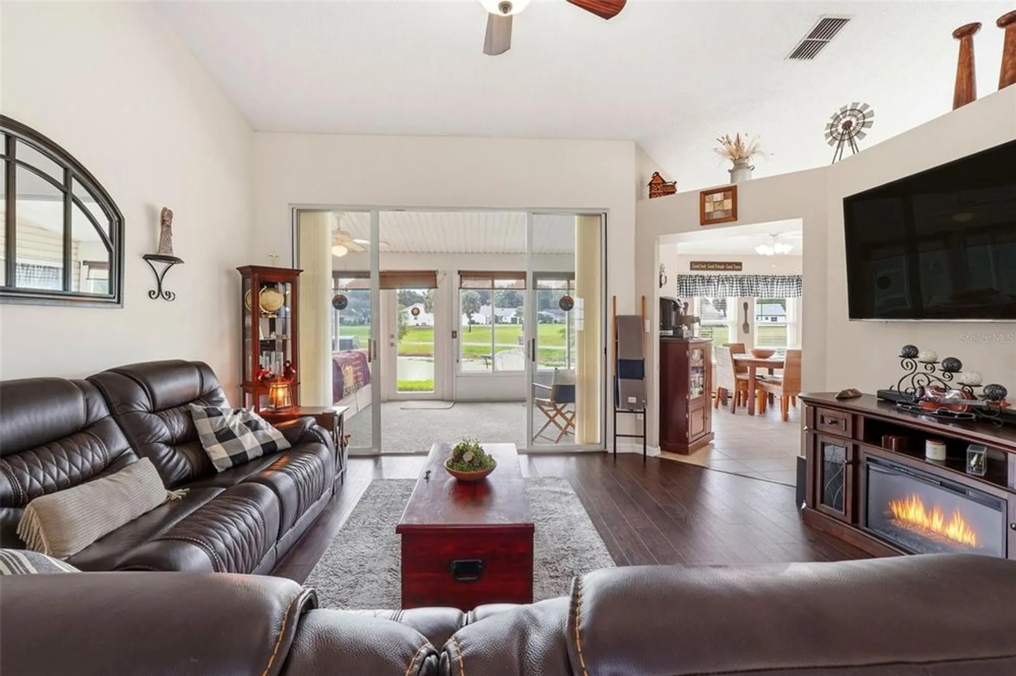 Property Slideshow image 10 of 40 | 26234 glen eagle dr, Leesburg, FL, 34748