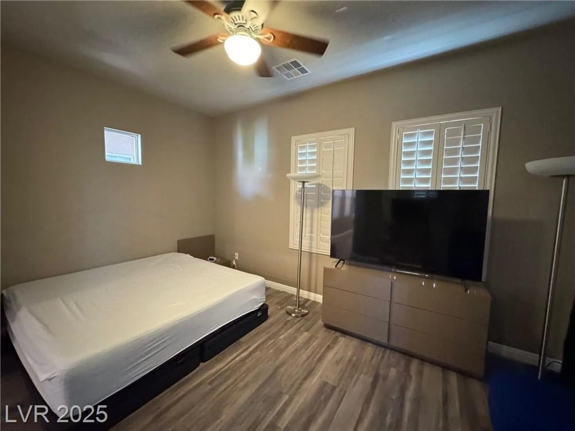 Property Slideshow image 32 of 47 | 4507 denaro dr, Las Vegas, NV, 89135