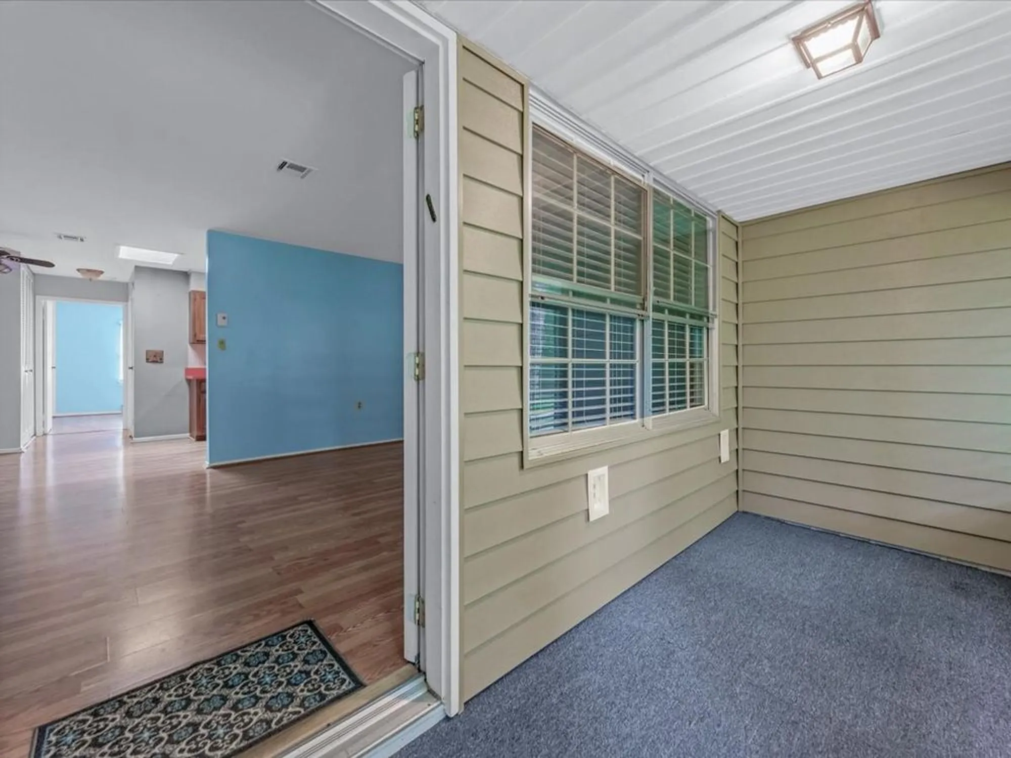 Property Slideshow image 3 of 25 | 195 e newcastle ct, Brookhaven, NY, 11961