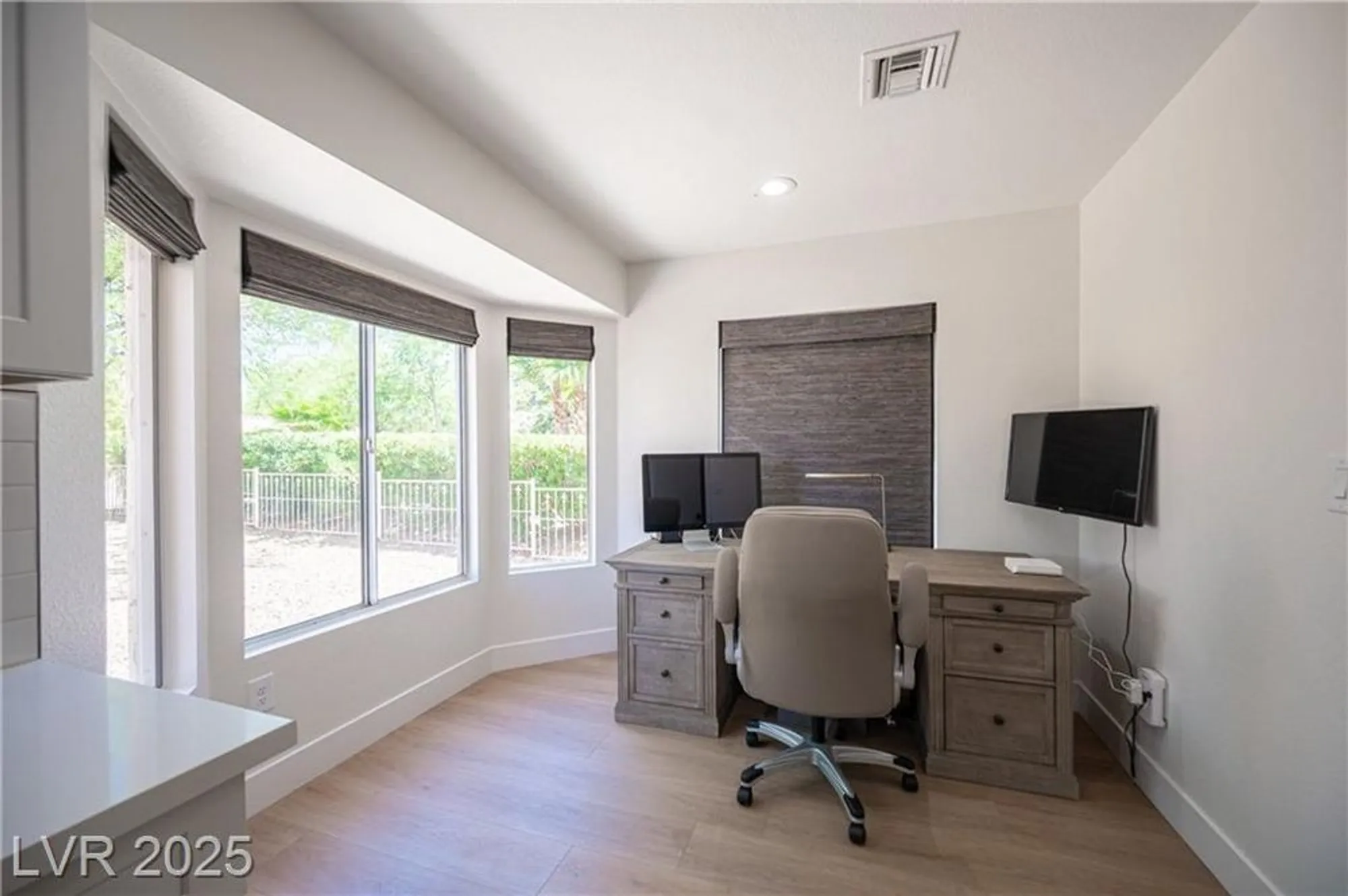Property Slideshow image 30 of 72 | 2548 tumble brook dr, Las Vegas, NV, 89134