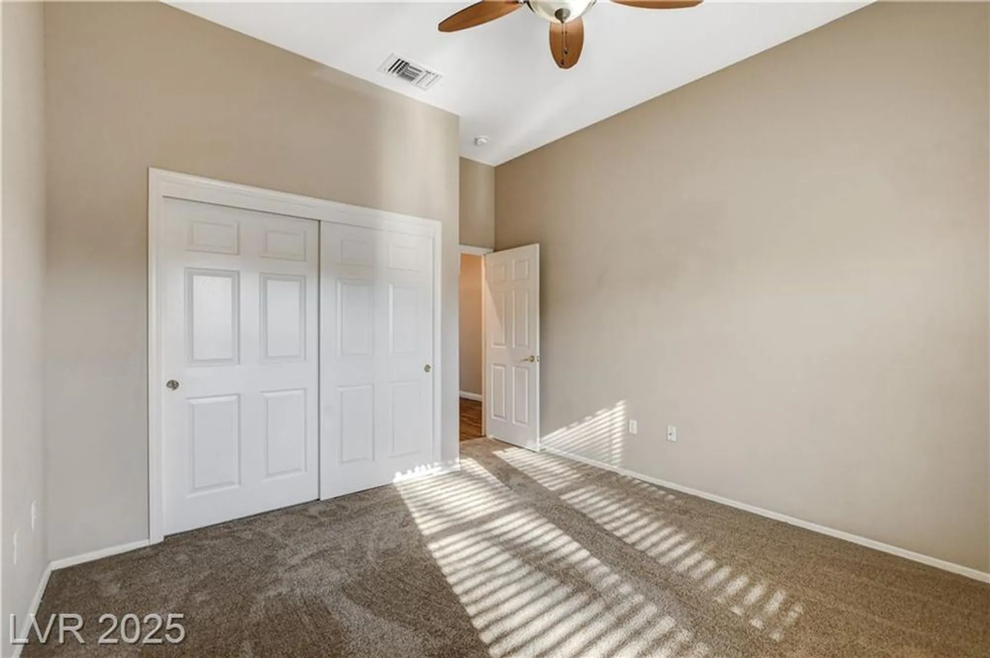 Property Slideshow image 31 of 74 | 1904 hot oak ridge st, Las Vegas, NV, 89134