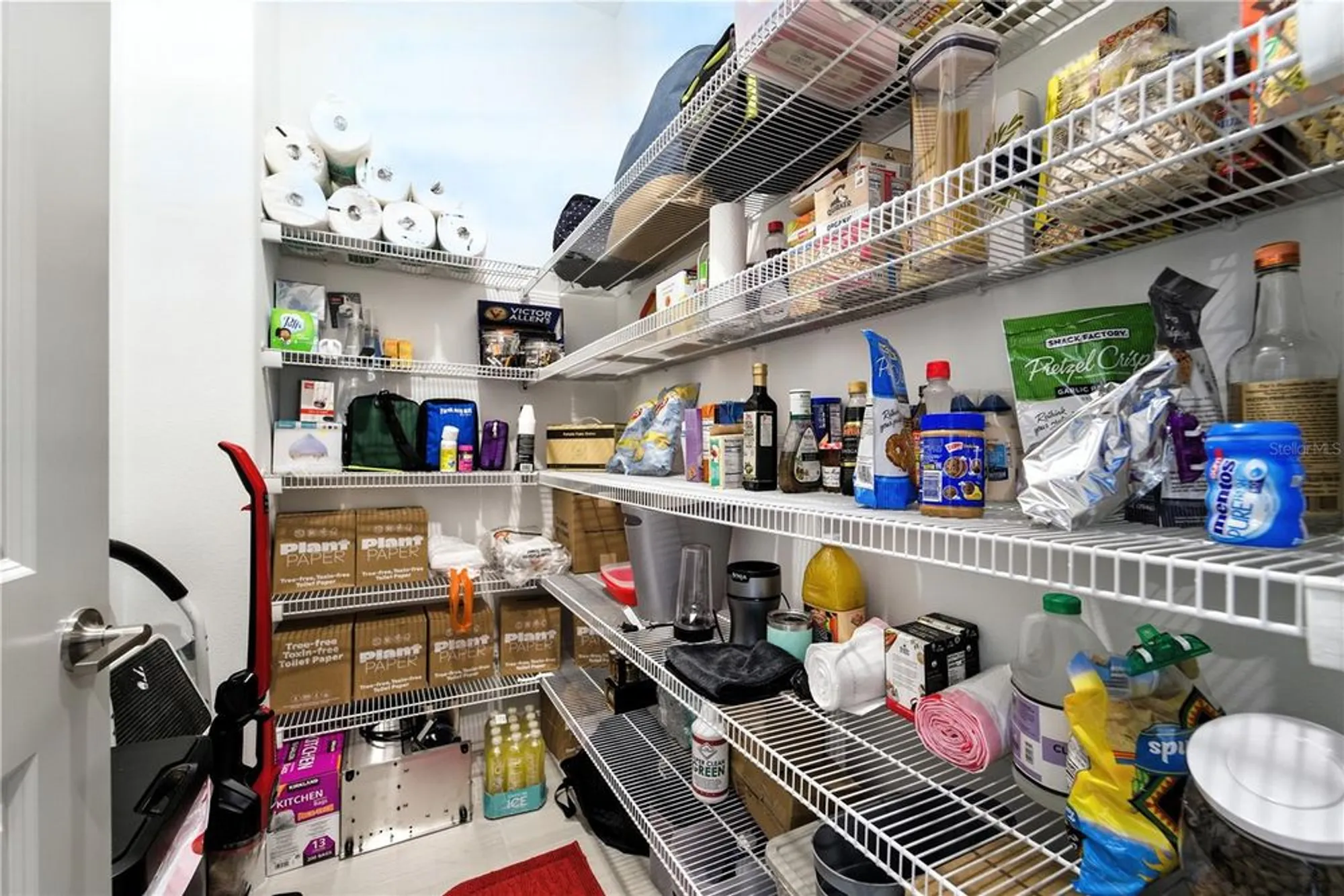 Property Slideshow image 15 of 71 | 10982 banyan breeze blvd, Land O Lakes, FL, 34638