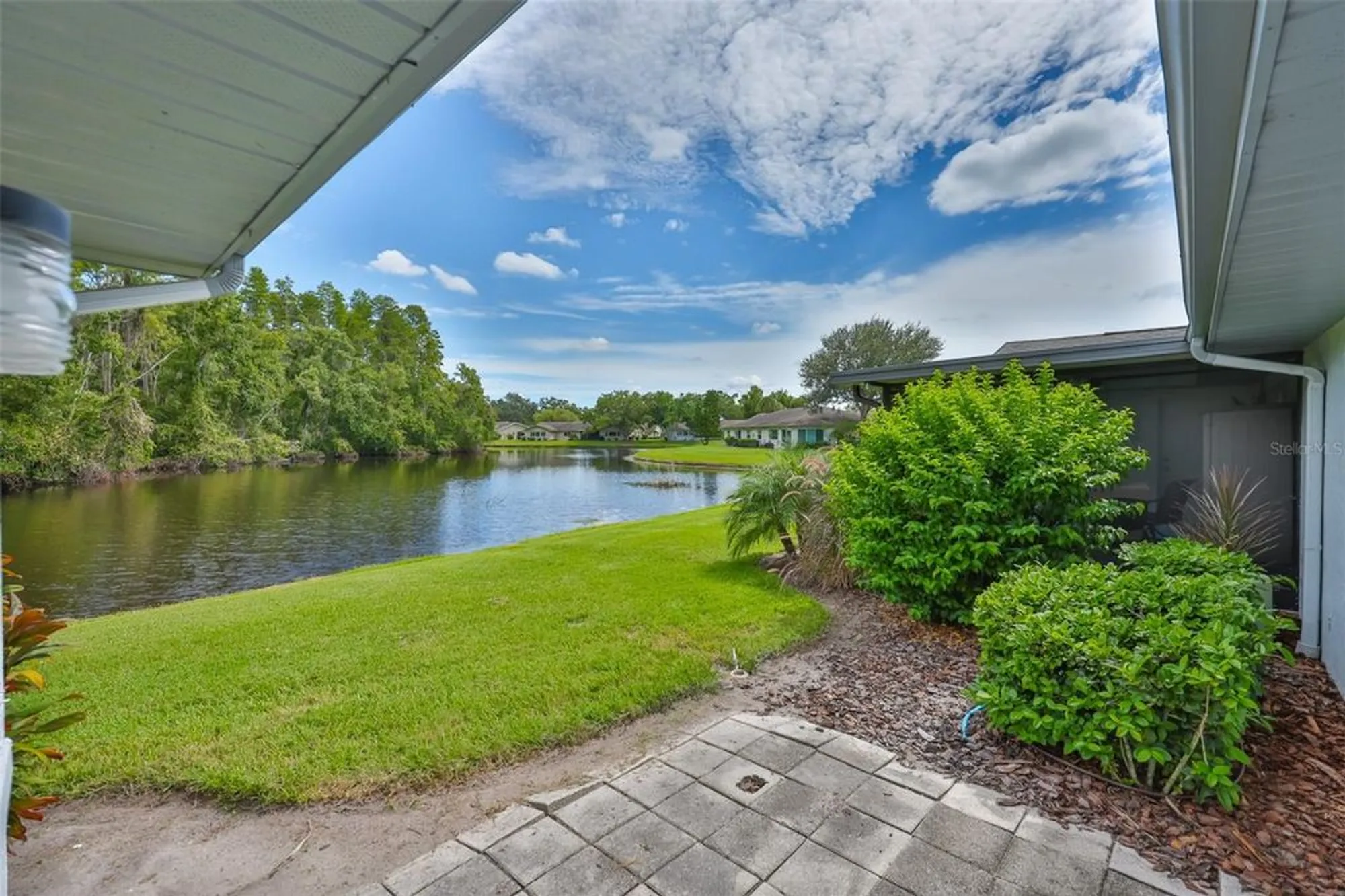 Property Slideshow image 33 of 45 | 2026 hawkhurst cir, Sun City Center, FL, 33573