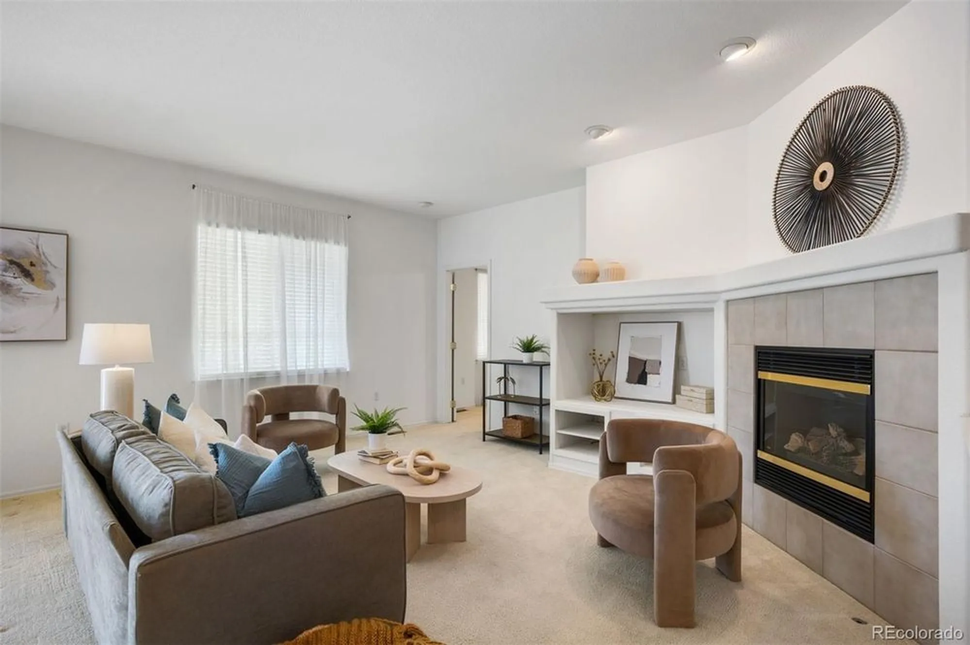 Property Slideshow image 17 of 35 | 23440 e moraine pl, Aurora, CO, 80016