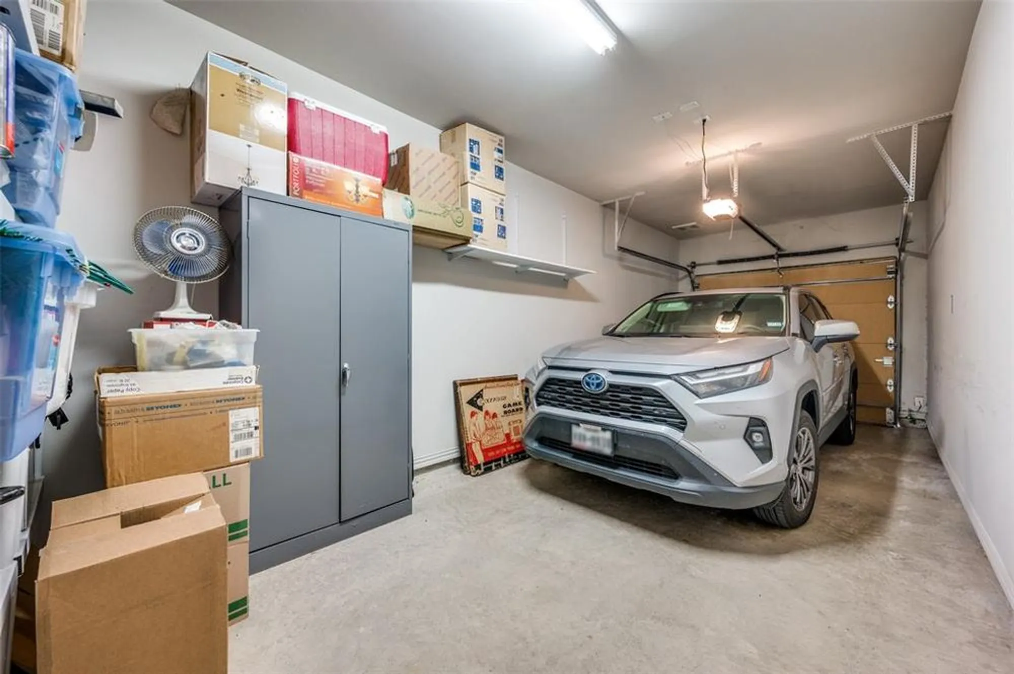 Property Slideshow image 16 of 35 | 1735 wittington pl apt 1207, Dallas, TX, 75234