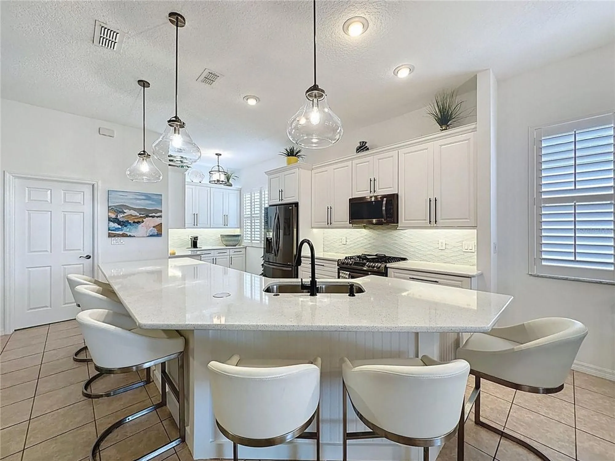 Property Slideshow image 17 of 78 | 135 crepe myrtle dr, Groveland, FL, 34736