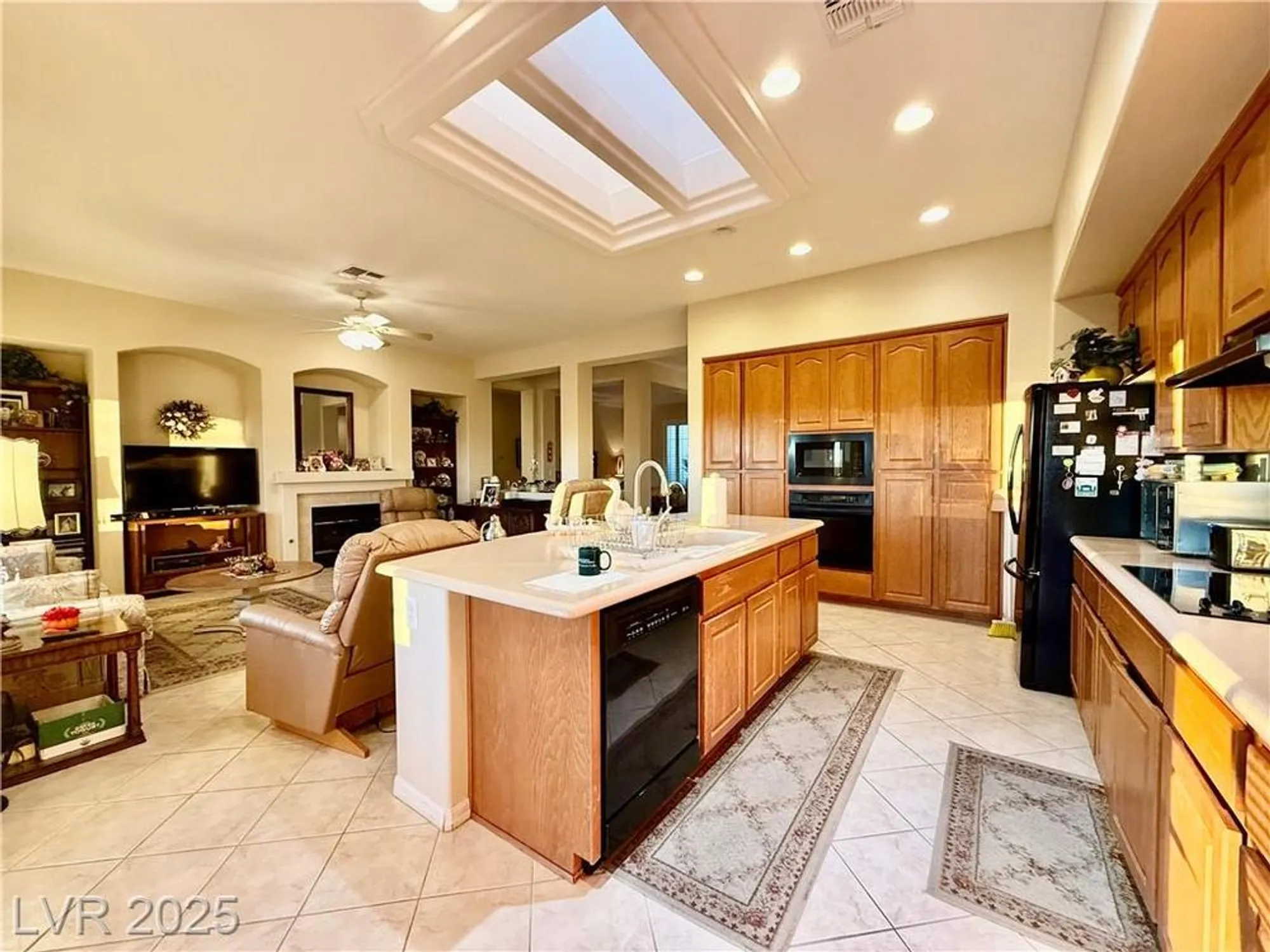 Property Slideshow image 27 of 51 | 2851 scotts valley dr, Henderson, NV, 89052