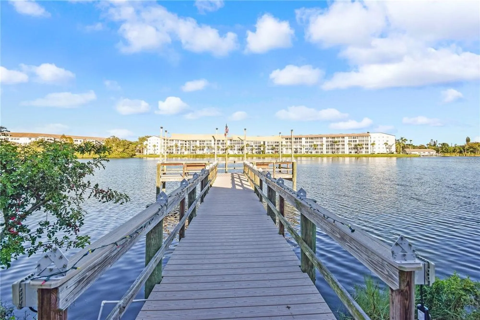 Property Slideshow image 33 of 43 | 3617 lake bayshore dr j-401, Bradenton, FL, 34205