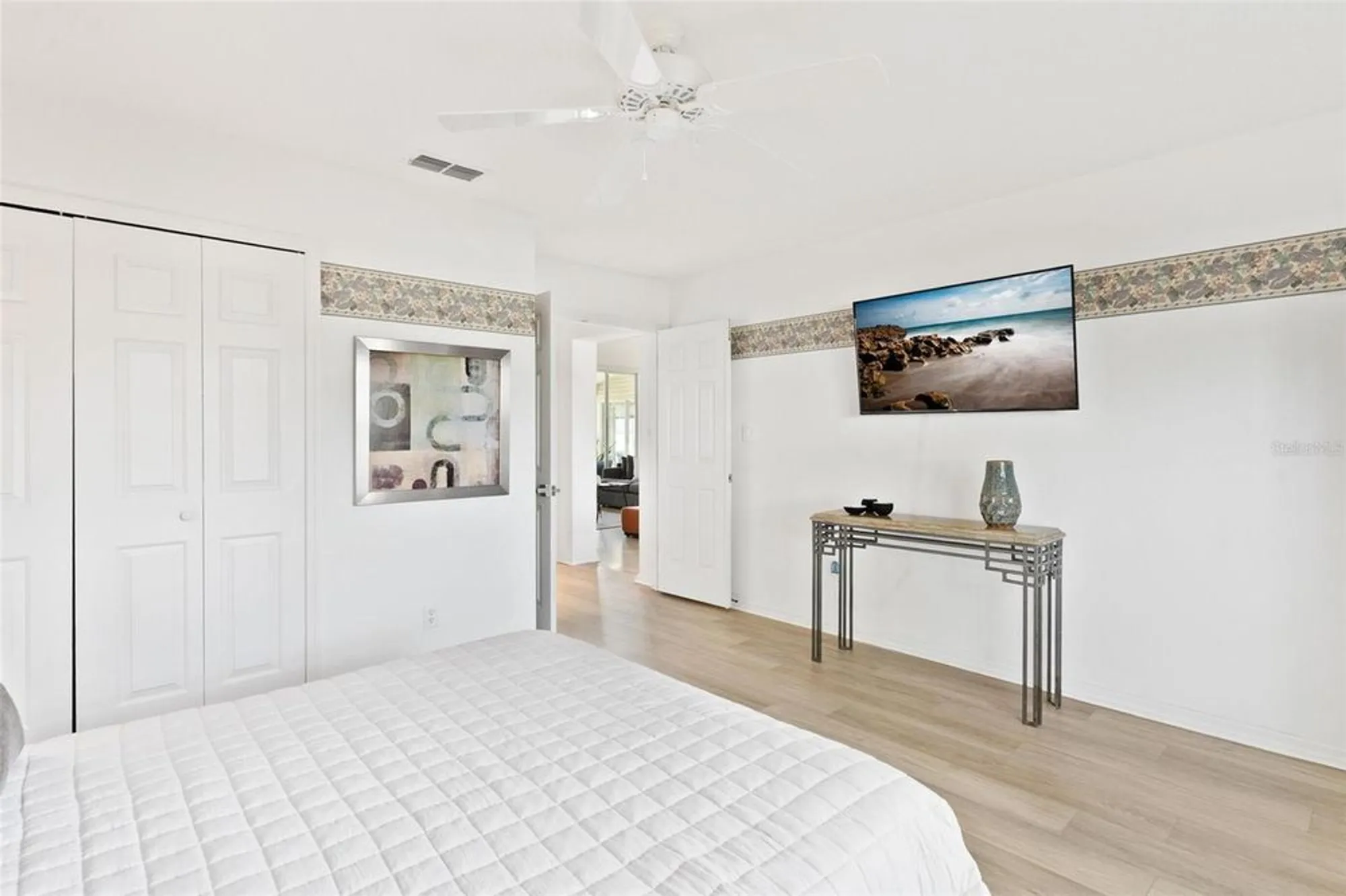 Property Slideshow image 28 of 55 | 25440 crestwater dr, Leesburg, FL, 34748