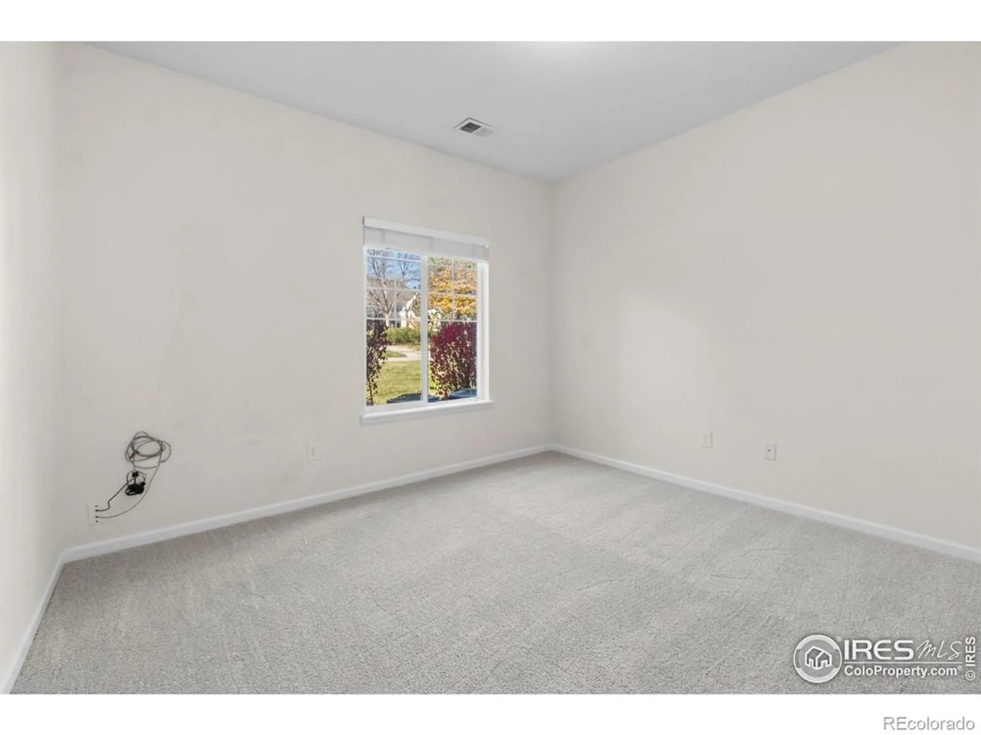 Property Slideshow image 13 of 36 | 4635 hahns peak dr 102, Loveland, CO, 80538