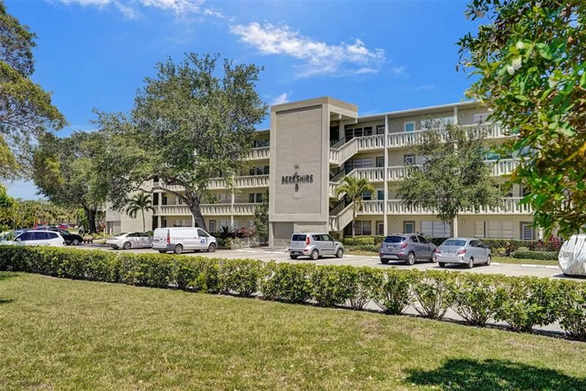 Property Slideshow image 23 of 38 | 3038 berkshire b # 3038, Deerfield Beach, FL, 33442