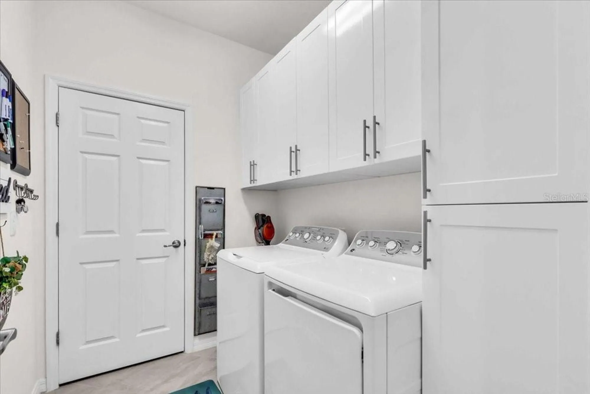 Property Slideshow image 33 of 51 | 10051 crooked creek dr 202, Venice, FL, 34293