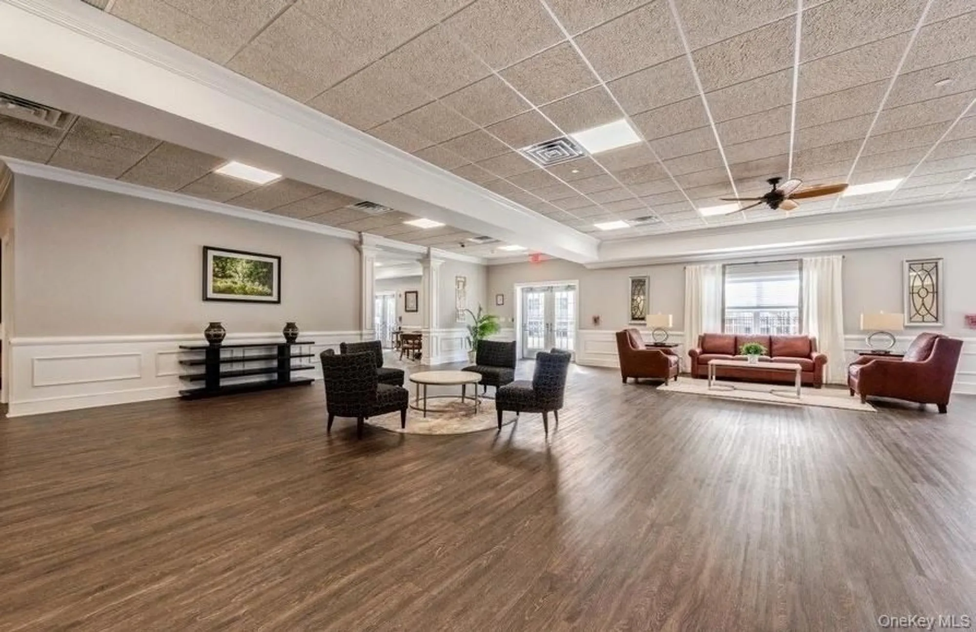 Property Slideshow image 4 of 39 | 383 summer ct, East Meadow, NY, 11554