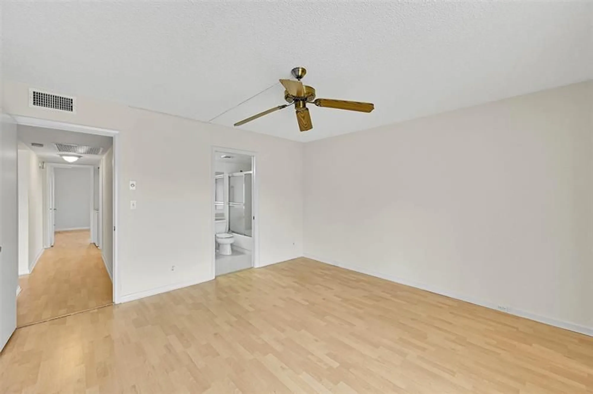 Property Slideshow image 18 of 42 | 1804 eleuthera pt e3, Coconut Creek, FL, 33066