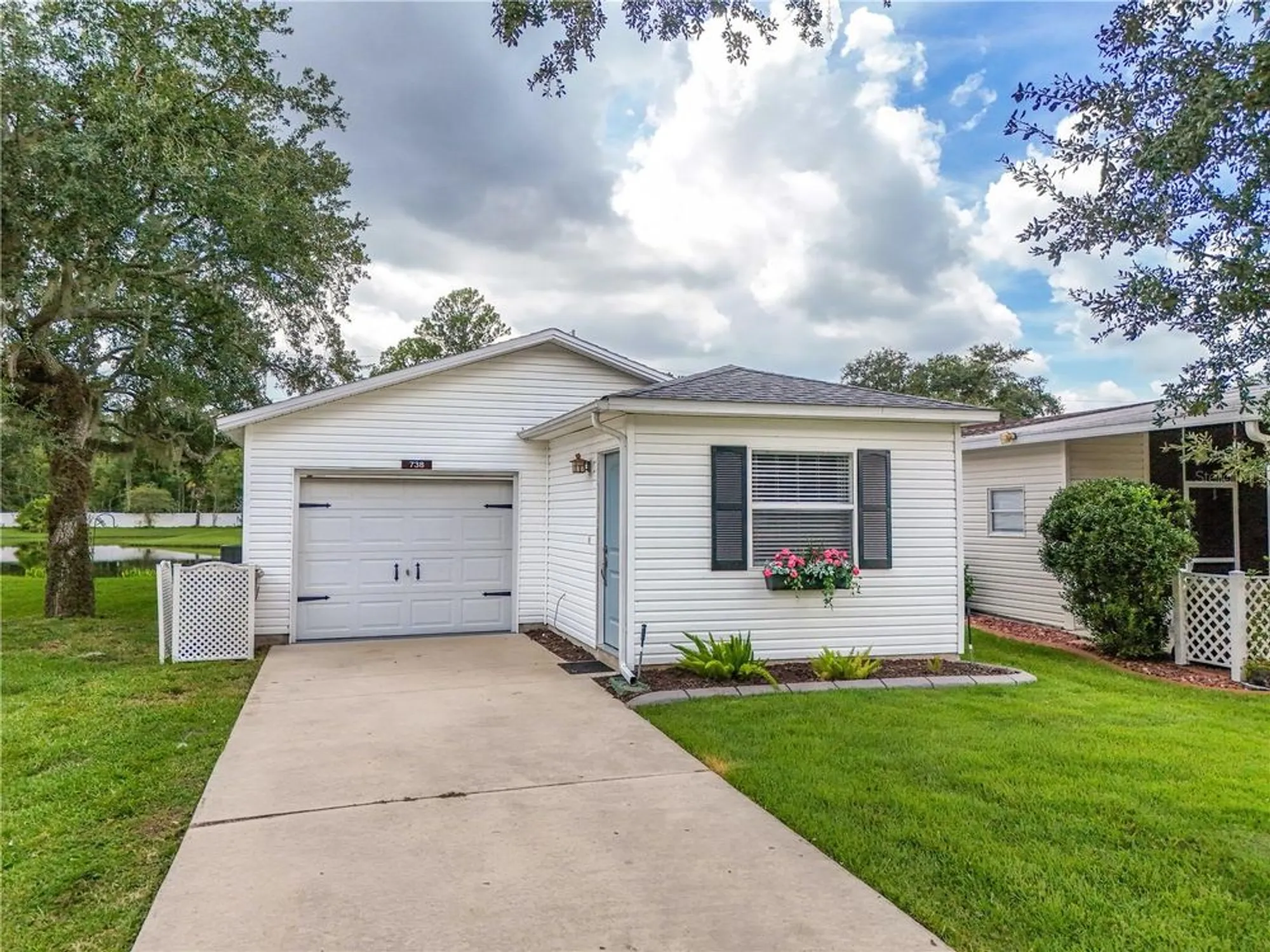 Property Slideshow image 14 of 32 | 738 cottage park ln, Leesburg, FL, 34748