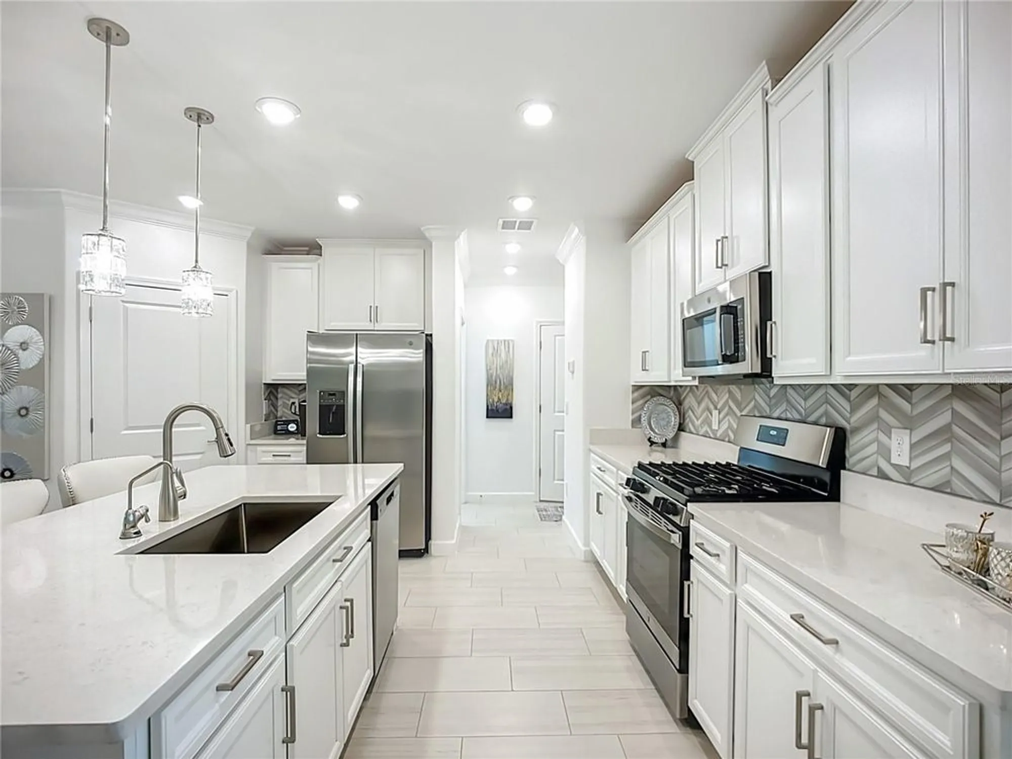 Property Slideshow image 7 of 68 | 17576 holly well ave, Wimauma, FL, 33598