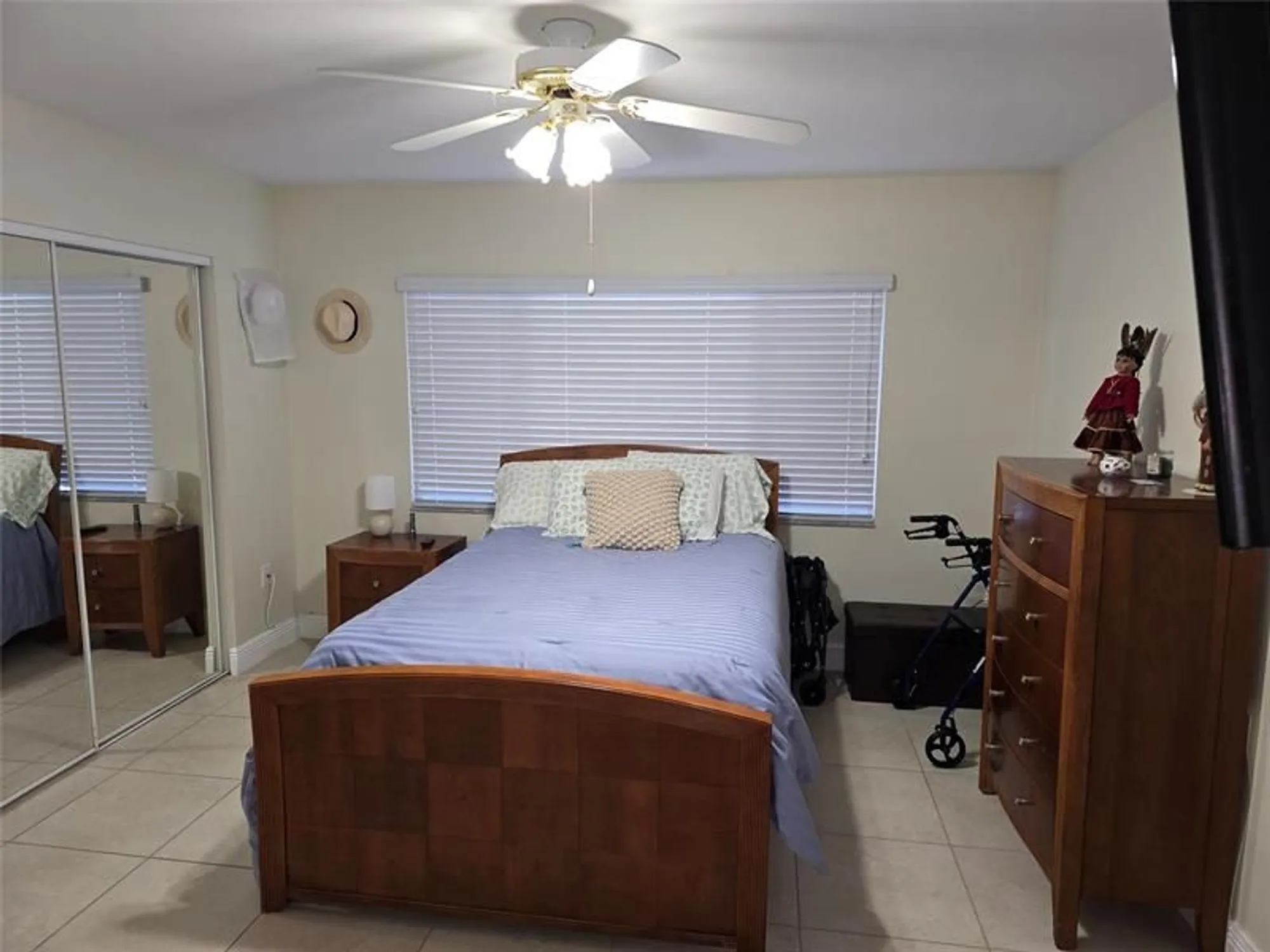 Property Slideshow image 8 of 40 | 1200 sw 137th ave 312e, Pembroke Pines, FL, 33027