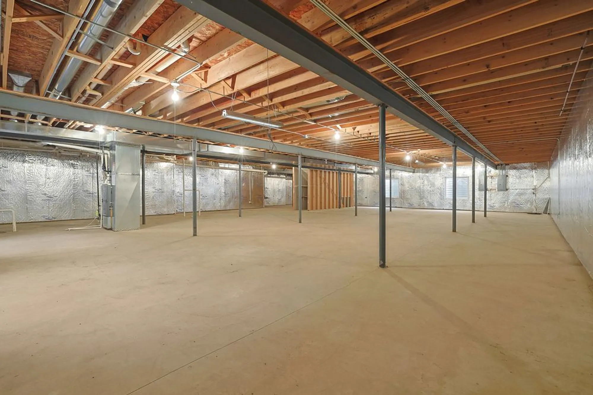 Property Slideshow image 25 of 30 | 13813 roosevelt dr, Huntley, IL, 60142