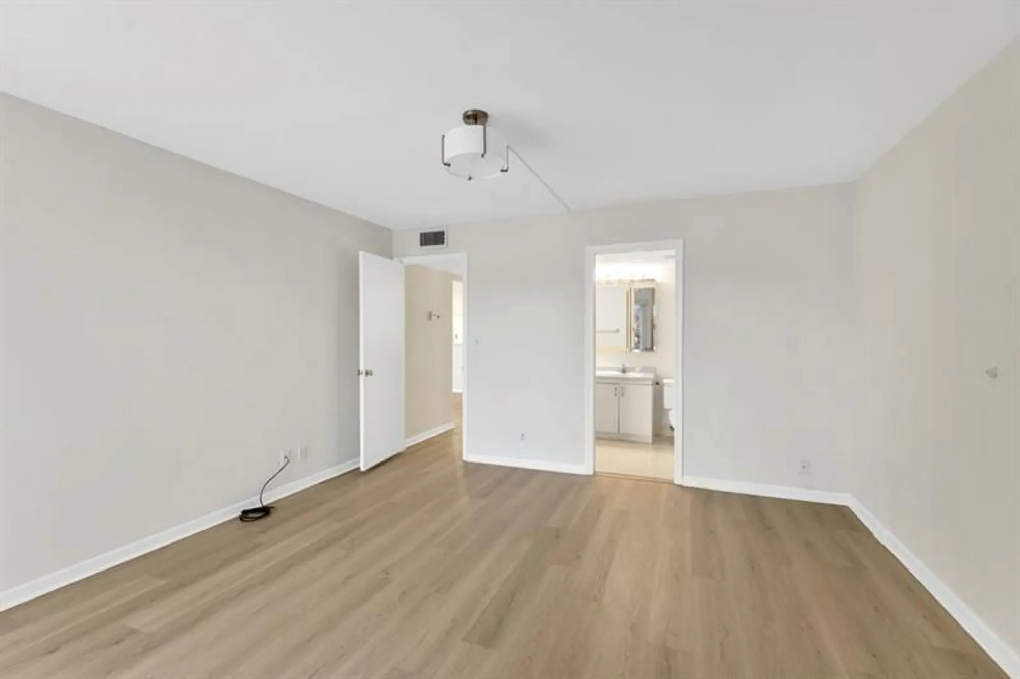 Property Slideshow image 17 of 59 | 3204 portofino pt l2, Coconut Creek, FL, 33066