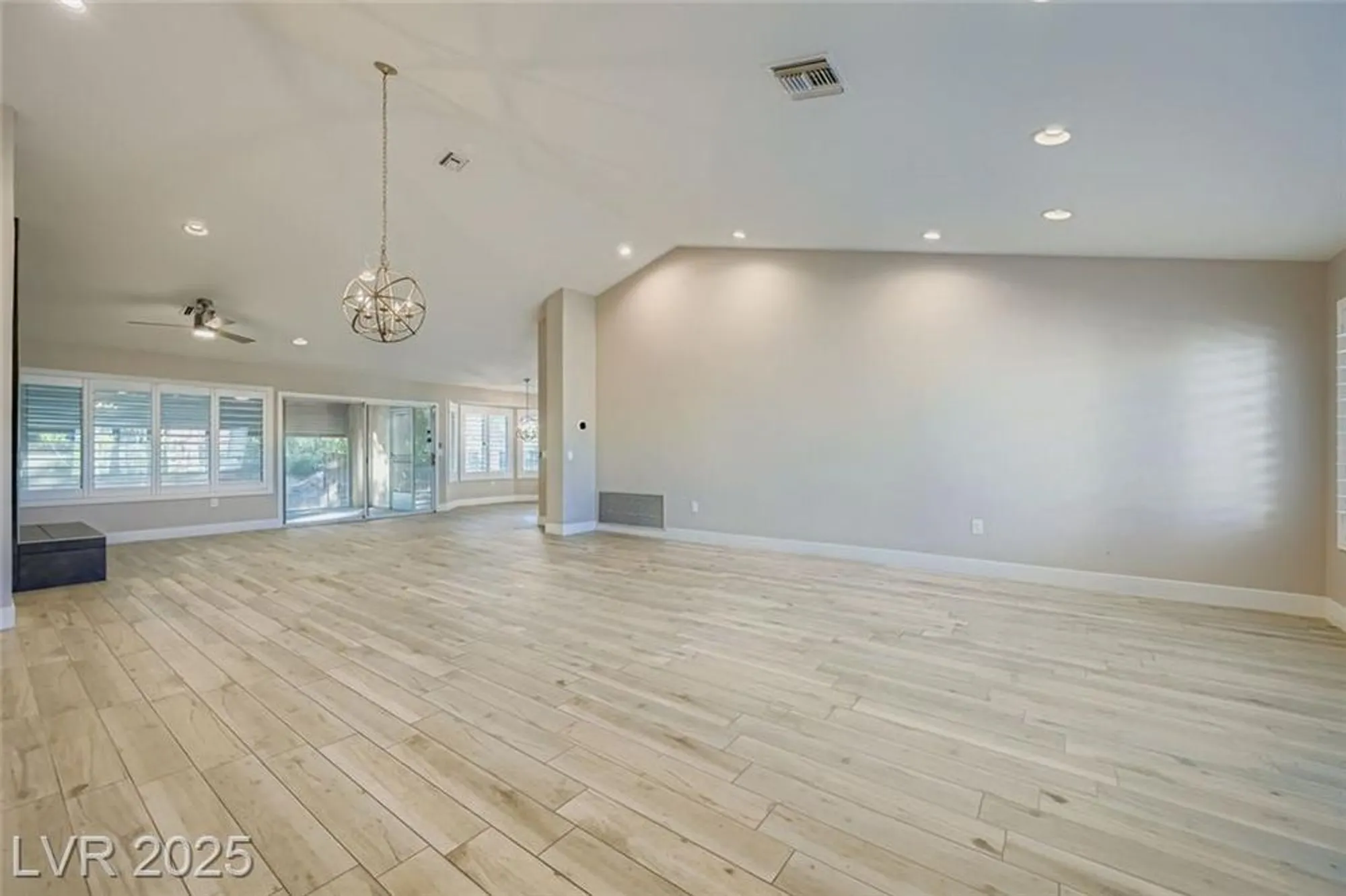 Property Slideshow image 9 of 40 | 9045 firebird dr, Las Vegas, NV, 89134