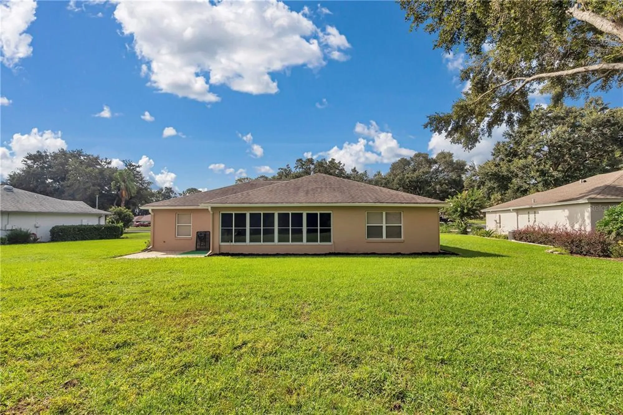 Property Slideshow image 27 of 43 | 5556 grove mnr, Lady Lake, FL, 32159