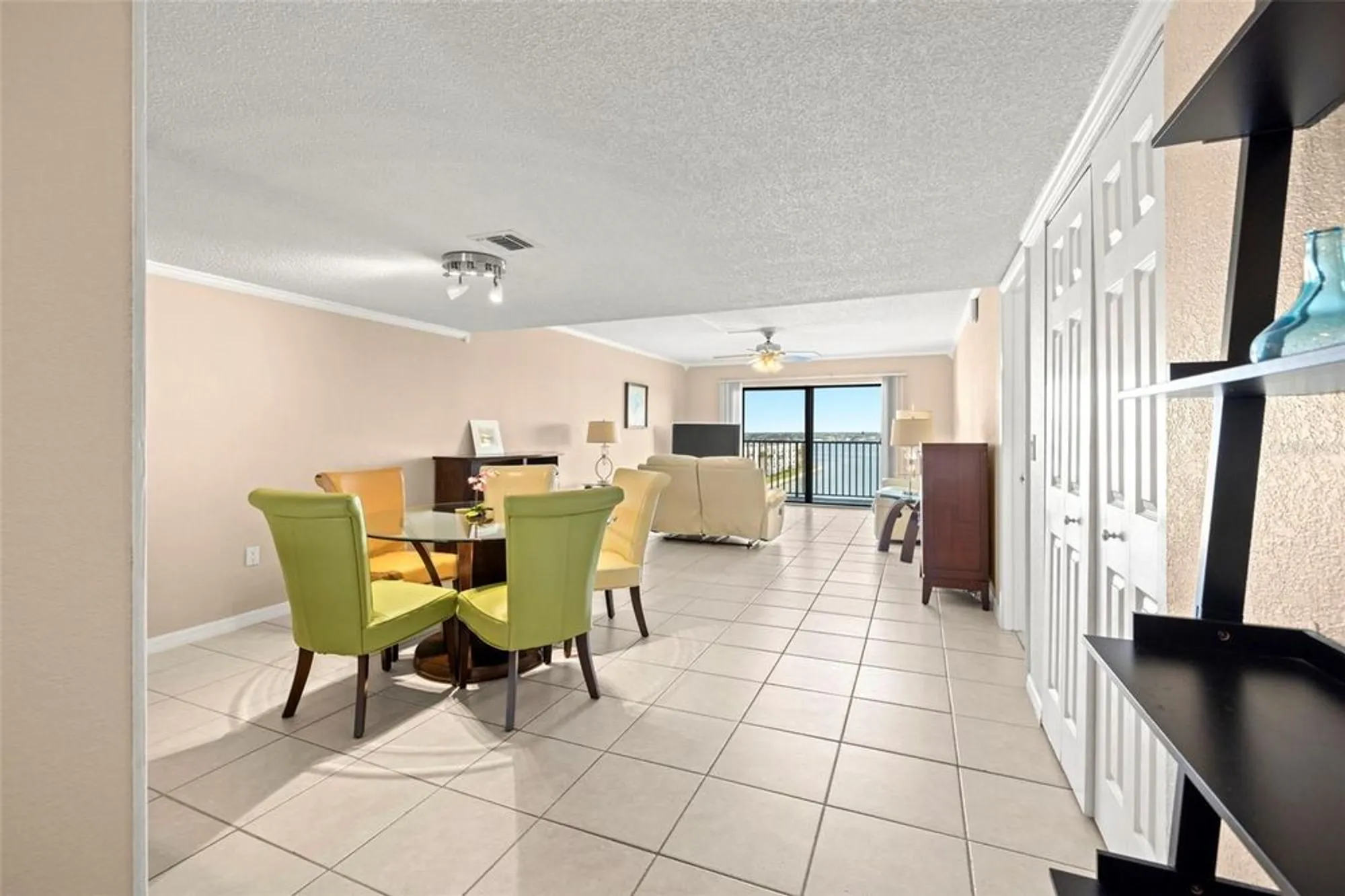 Property Slideshow image 13 of 40 | 7300 sun island dr 605, South Pasadena, FL, 33707