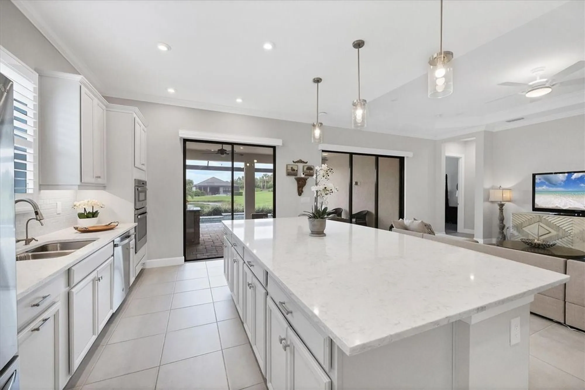 Property Slideshow image 12 of 100 | 4735 cassio ct, Bradenton, FL, 34211