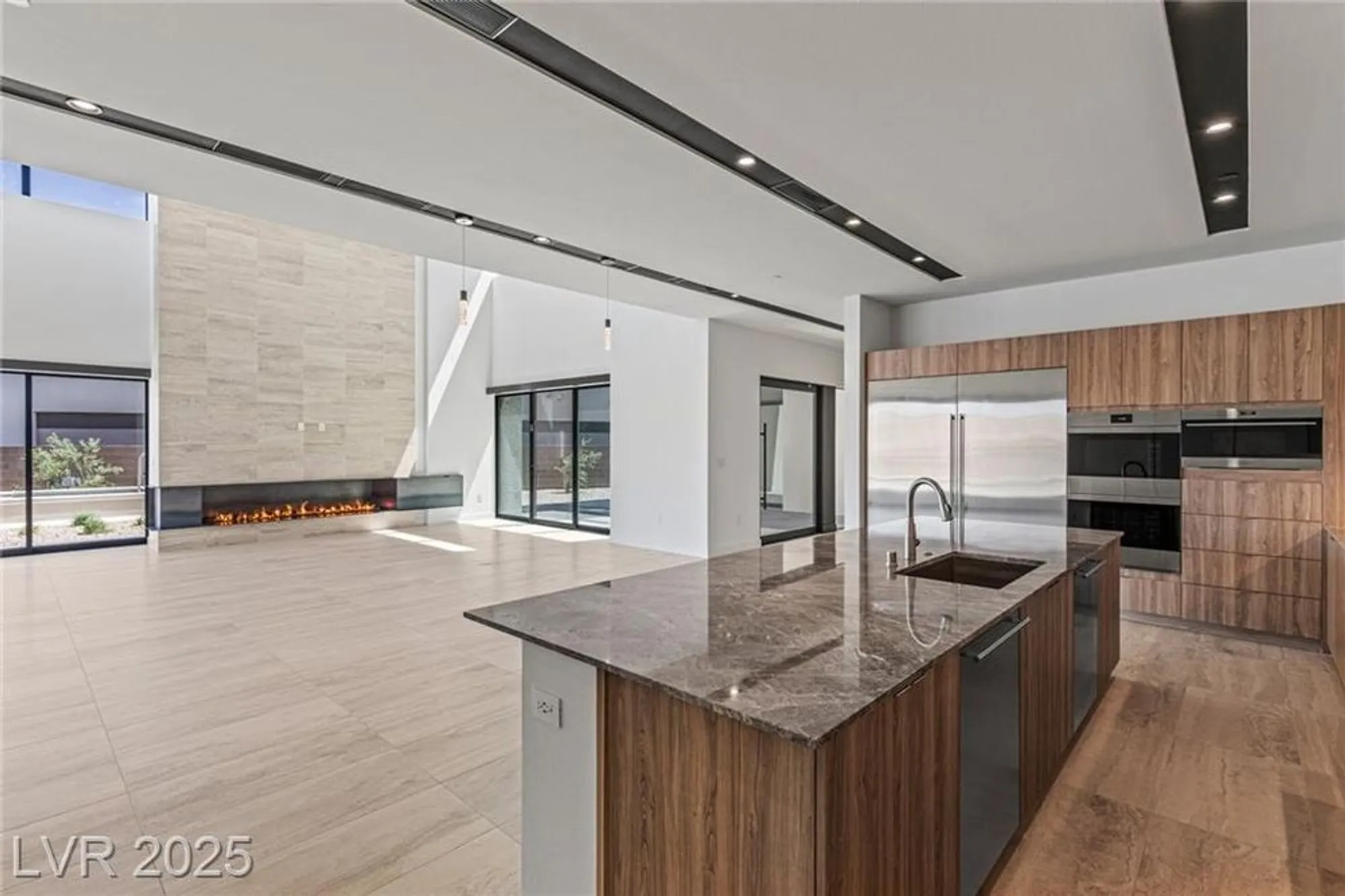 Property Slideshow image 13 of 62 | 1548 pleasant bay ct, Henderson, NV, 89011