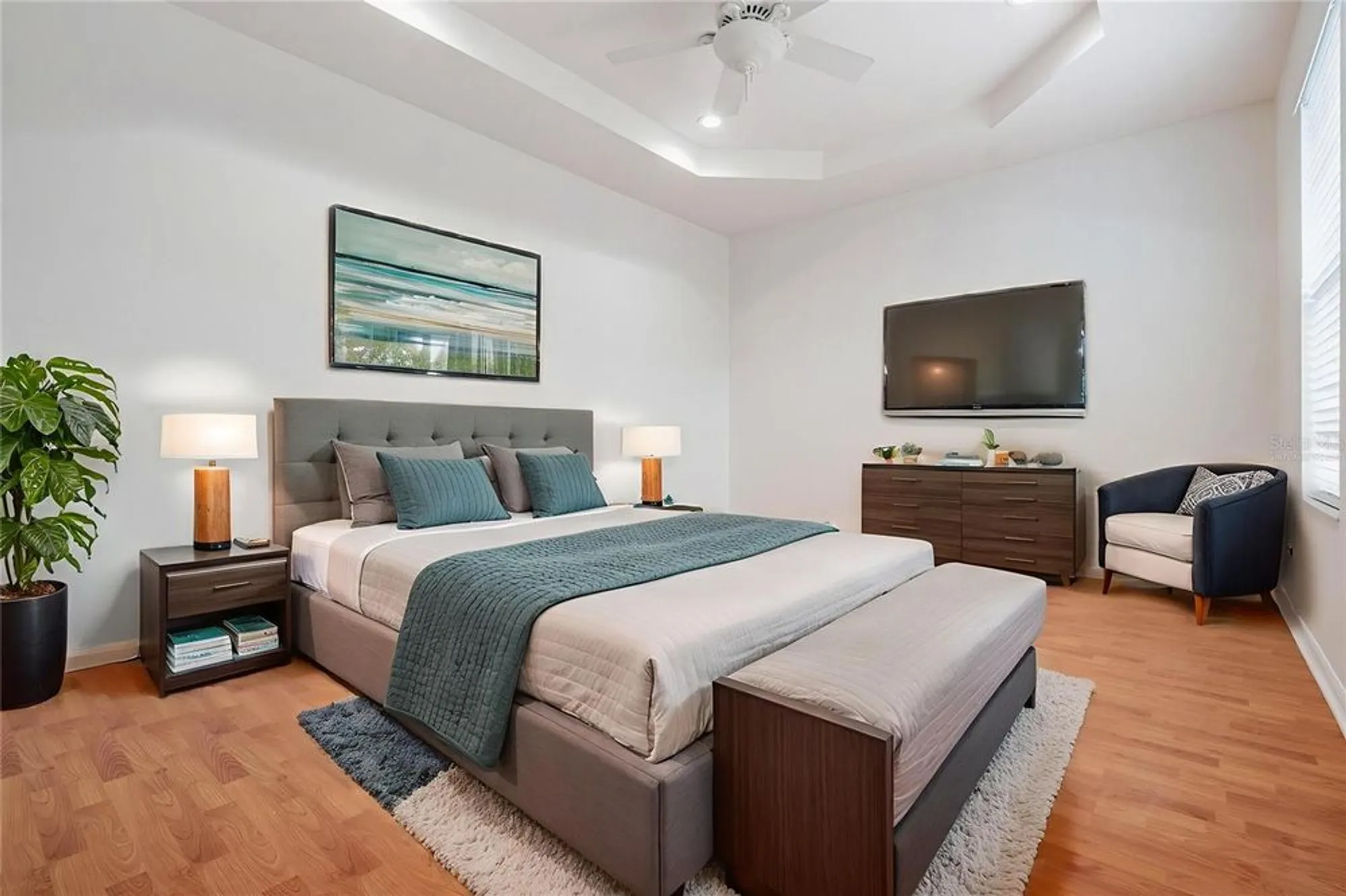 Property Slideshow image 14 of 43 | 218 summerside ct, Apollo Beach, FL, 33572