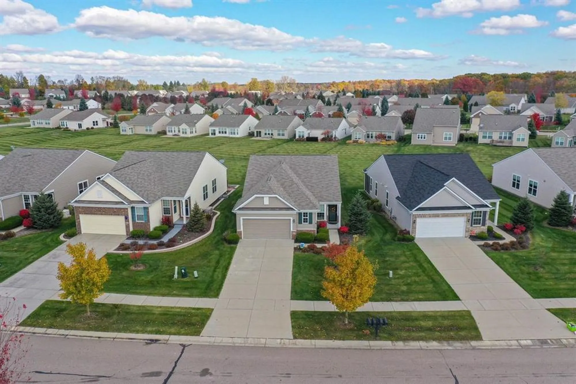 Property Slideshow image 26 of 60 | 9411 saint andrews dr, Grand Blanc, MI, 48439