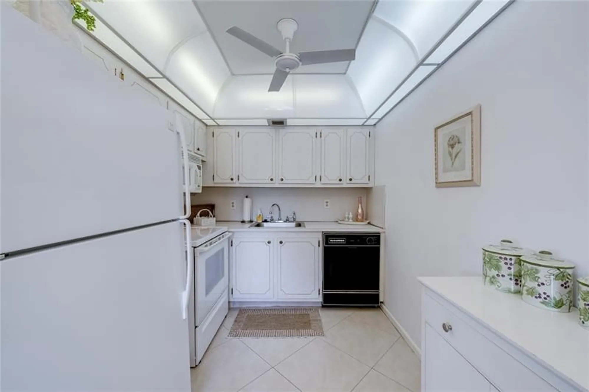 Property Slideshow image 16 of 27 | 2019 islewood d # 2019, Deerfield Beach, FL, 33442