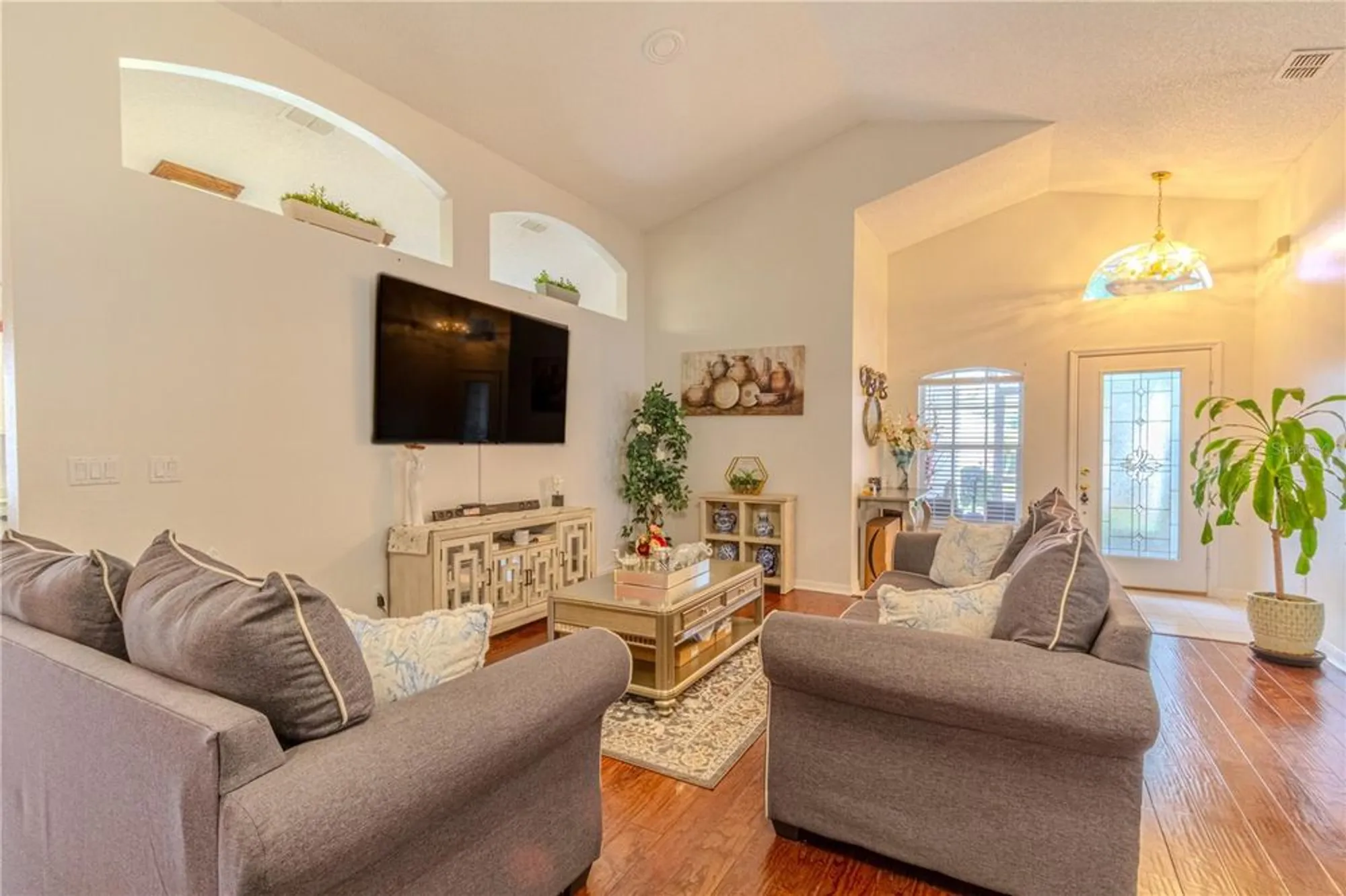 Property Slideshow image 18 of 27 | 3713 doune way, Clermont, FL, 34711