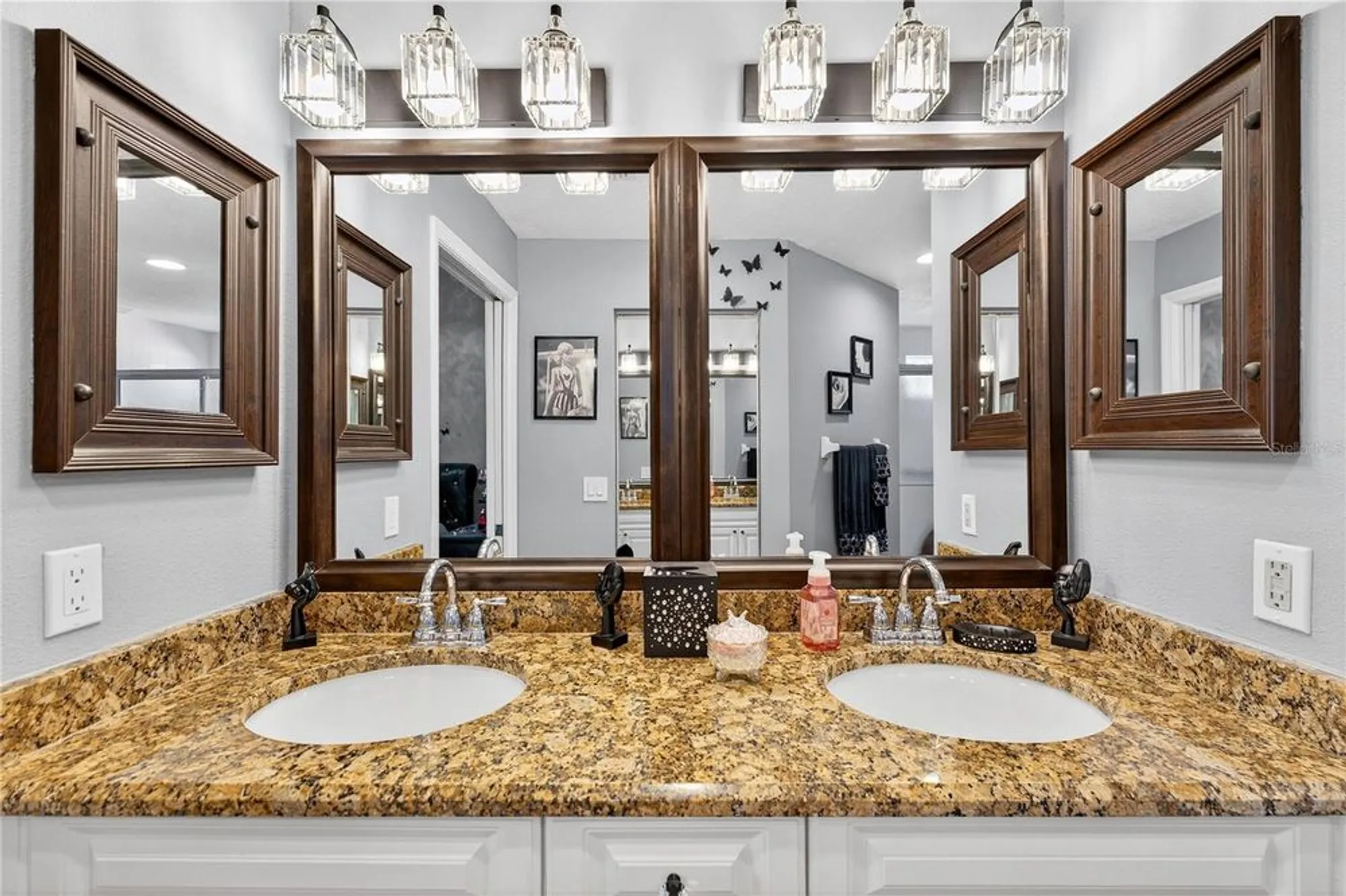 Property Slideshow image 31 of 45 | 5336 edgewater way, Oxford, FL, 34484