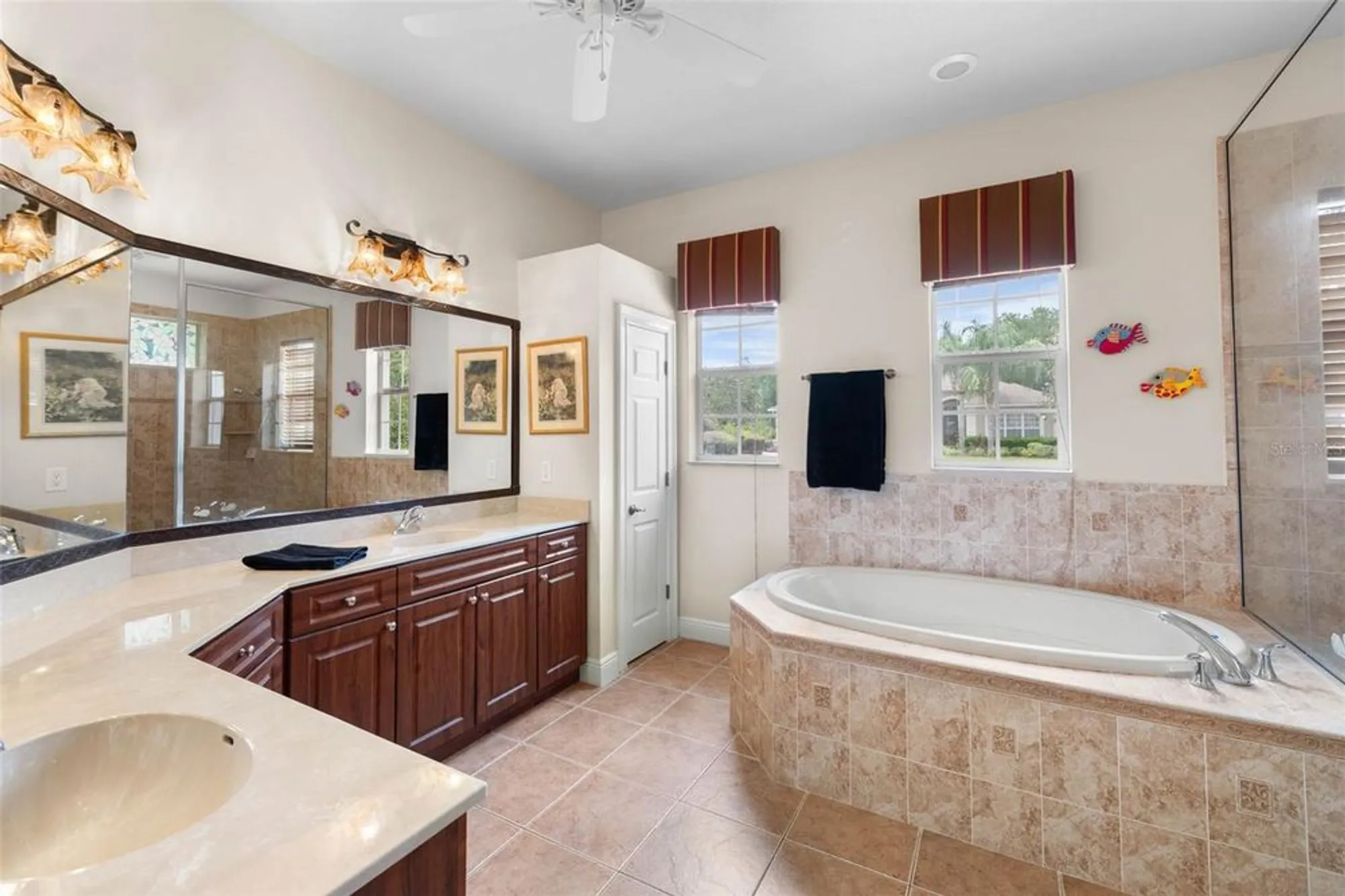 Property Slideshow image 25 of 61 | 8308 mobile cir, Weeki Wachee, FL, 34613