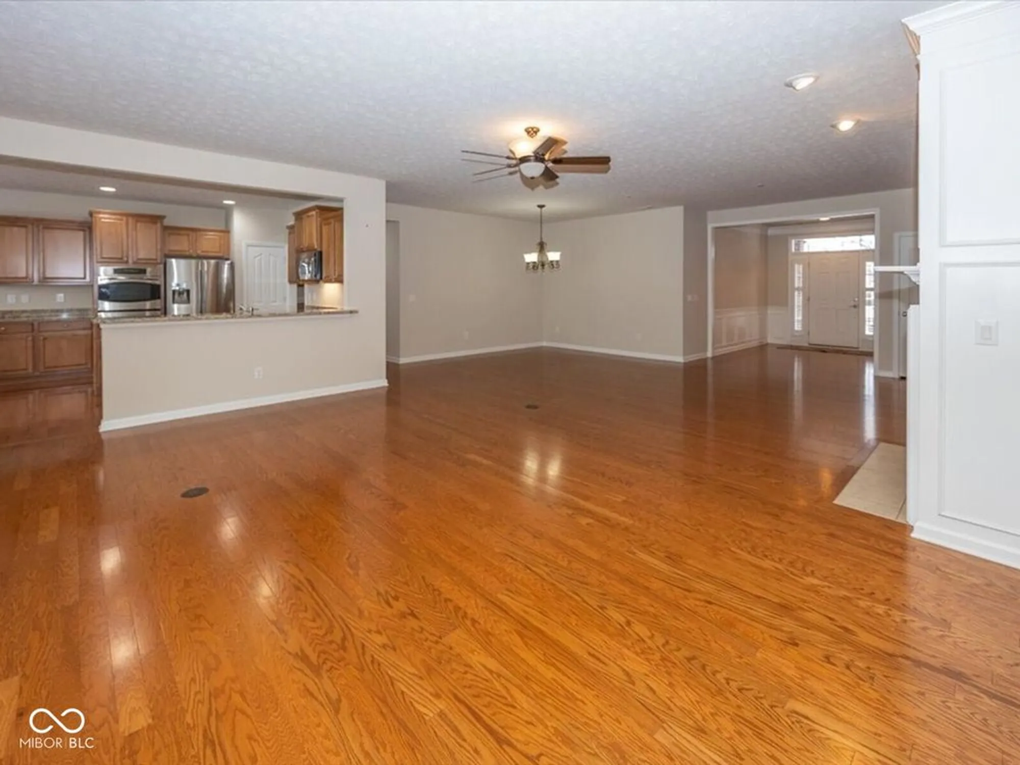 Property Slideshow image 13 of 50 | 16160 brookmere ave, Fishers, IN, 46037