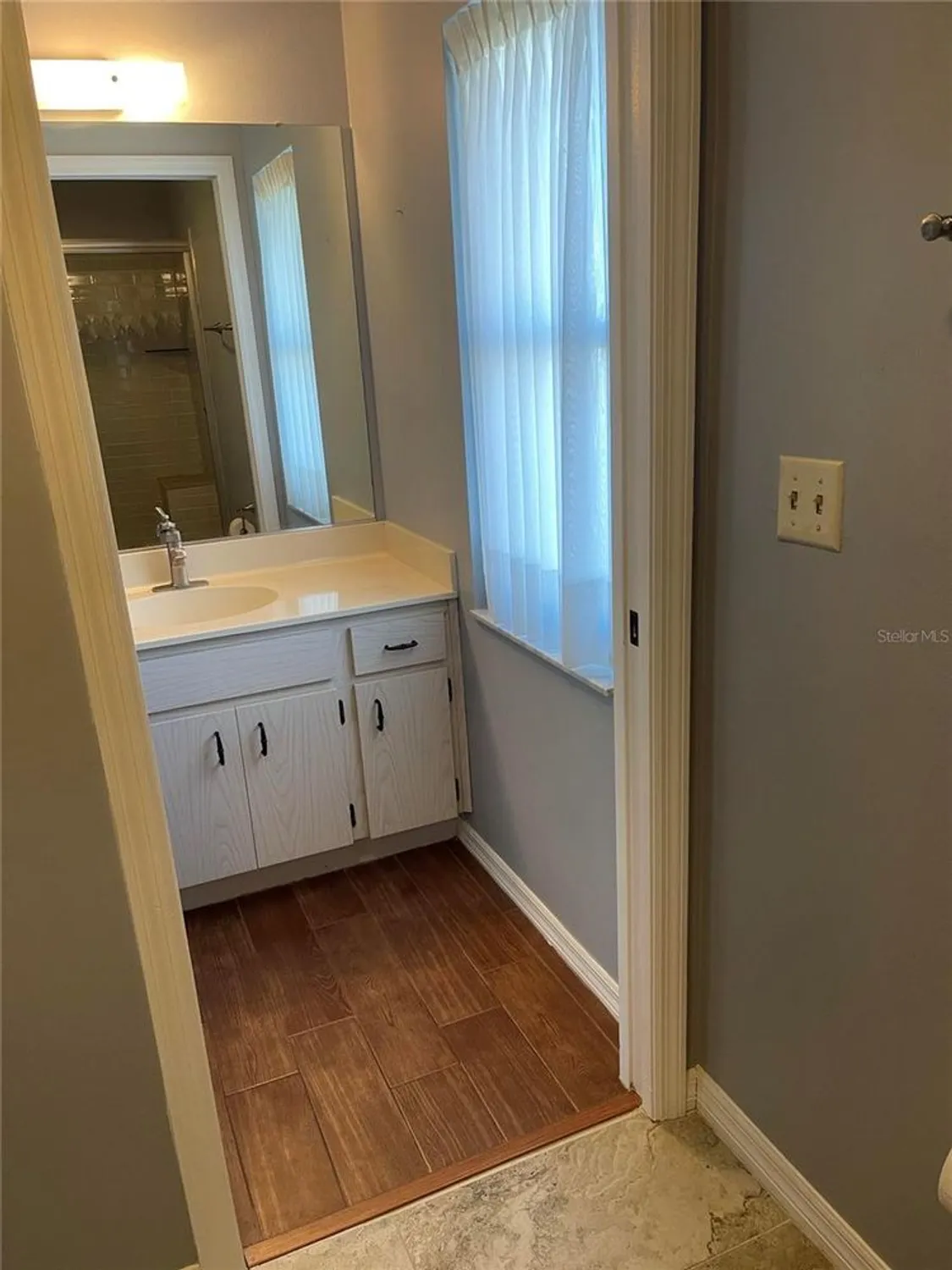 Property Slideshow image 14 of 22 | 420 s brockfield dr, Sun City Center, FL, 33573