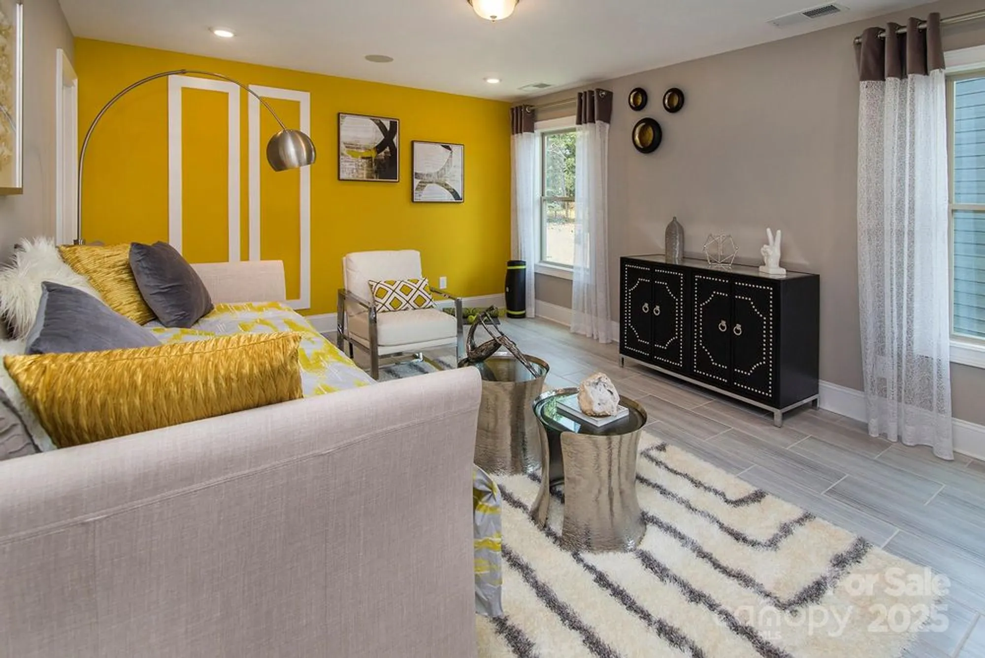 Property Slideshow image 12 of 27 | 8933 silver springs ct, Charlotte, NC, 28215
