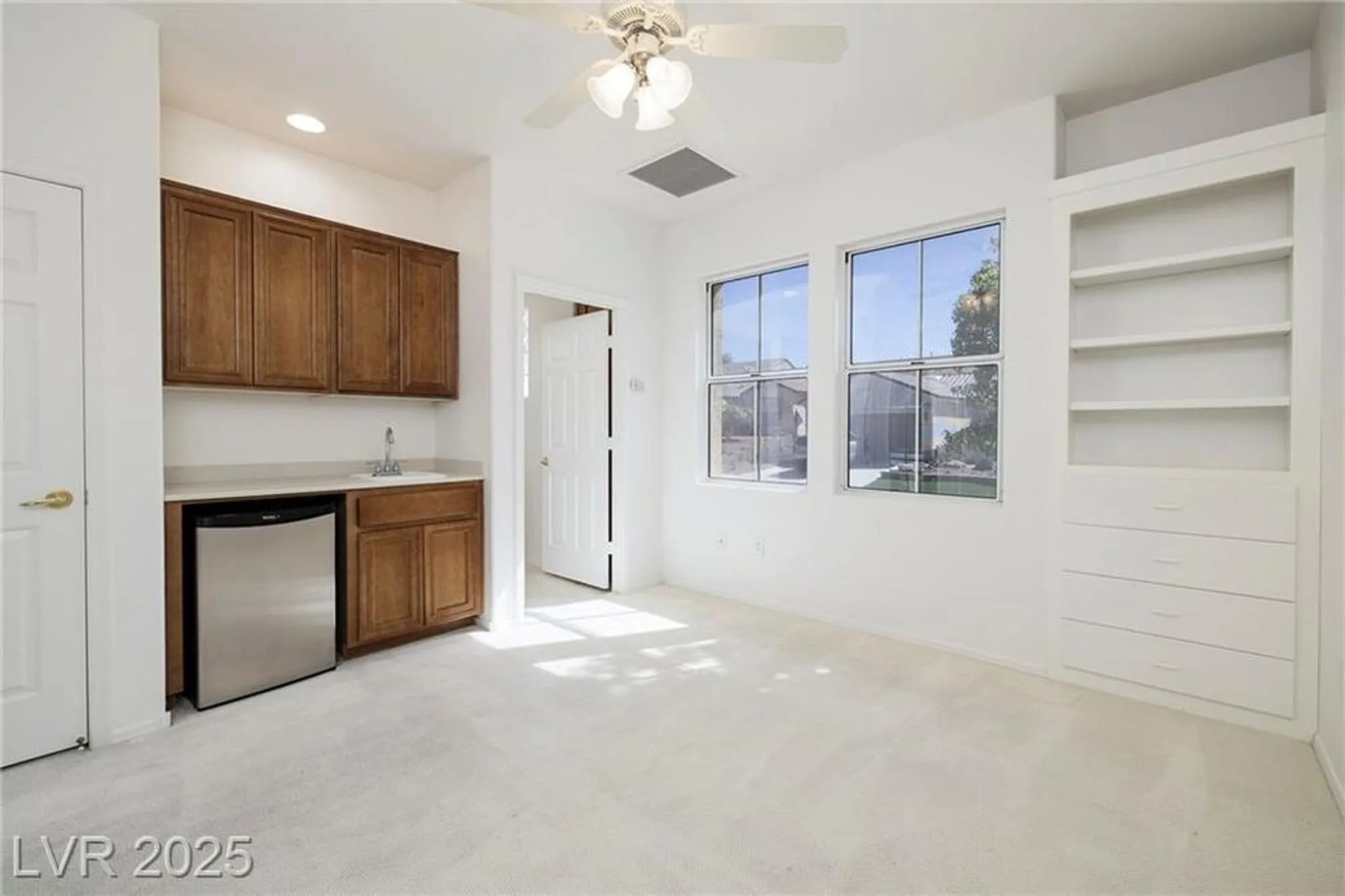 Property Slideshow image 27 of 50 | 1691 wellington springs ave, Henderson, NV, 89052