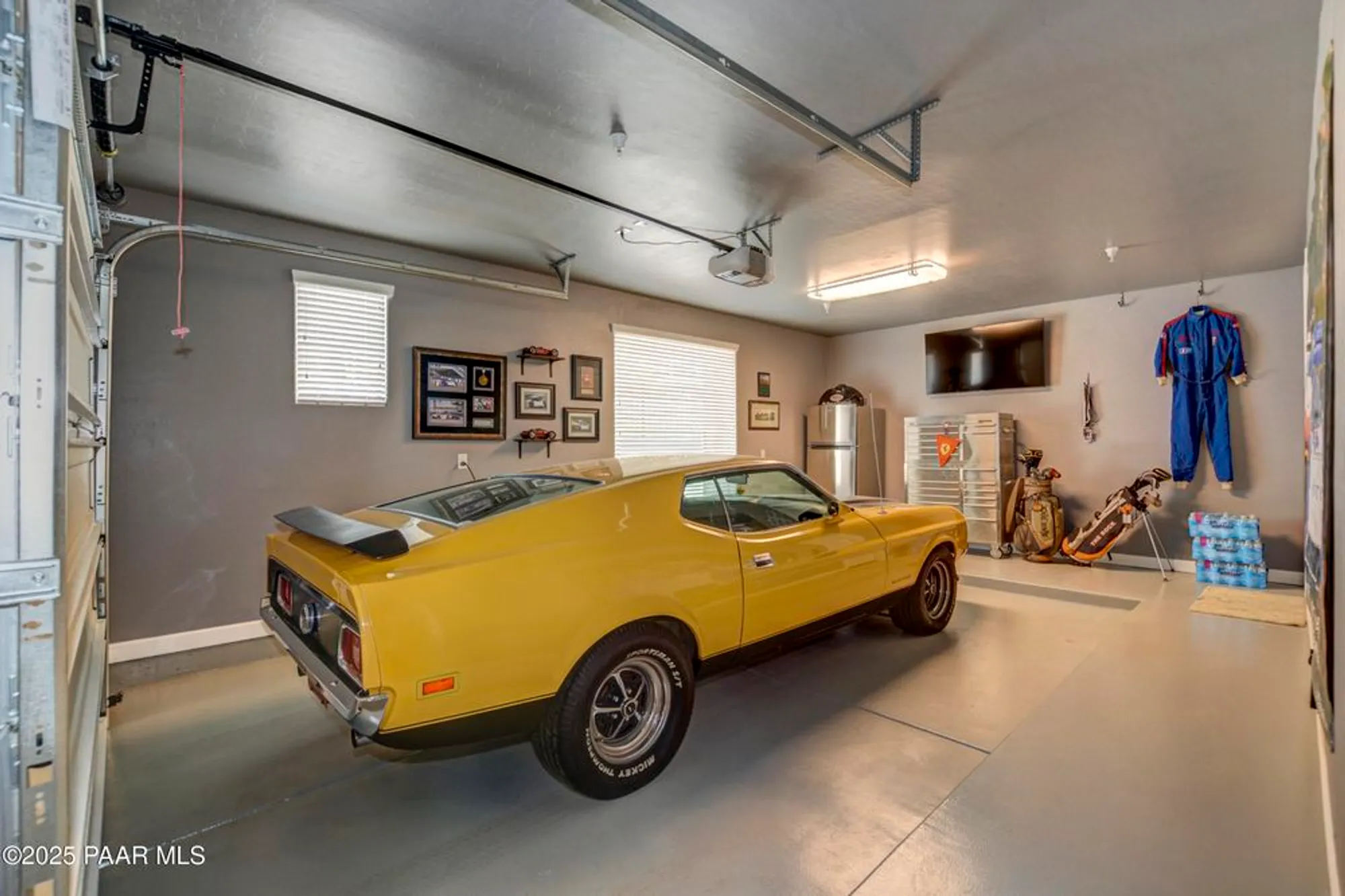 Property Slideshow image 24 of 26 | 212 e smoke tree ln, Prescott, AZ, 86301