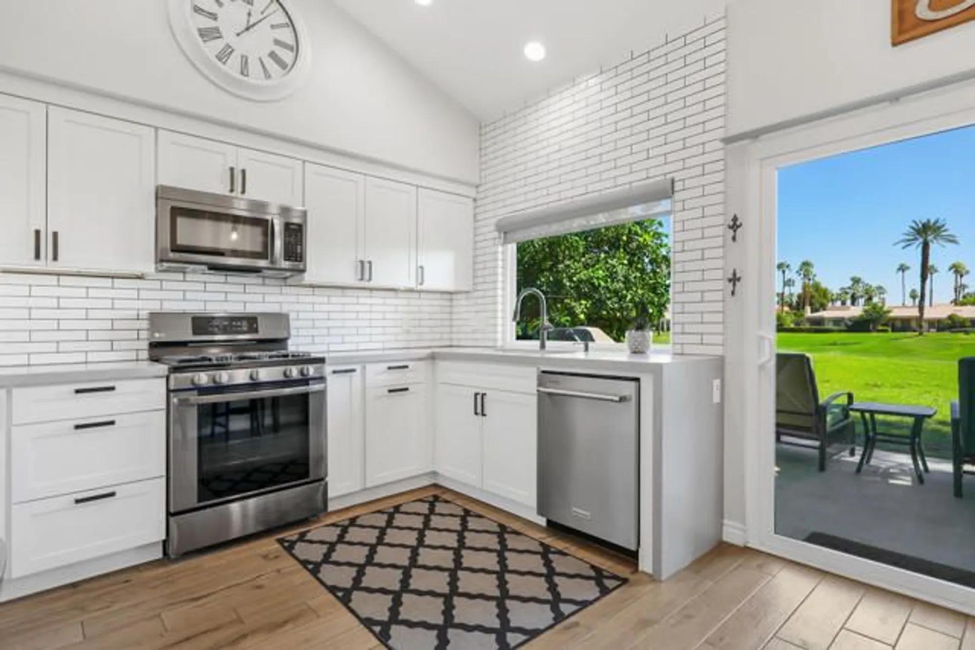 Property Slideshow image 12 of 53 | 55280 riviera, La Quinta, CA, 92253