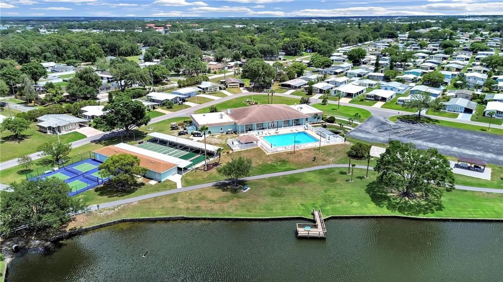 Property Slideshow image 37 of 45 | 4928 foxdale dr, Lakeland, FL, 33810