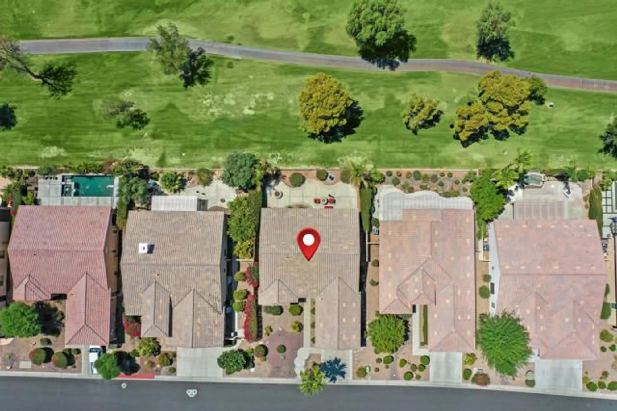 Property Slideshow image 32 of 47 | 81193 avenida tres lagunas, Indio, CA, 92203