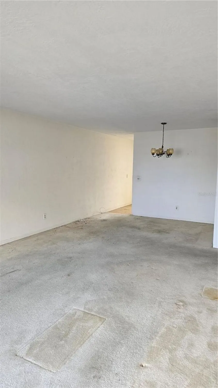 Property Slideshow image 4 of 25 | 2461 canadian way 33, Clearwater, FL, 33763