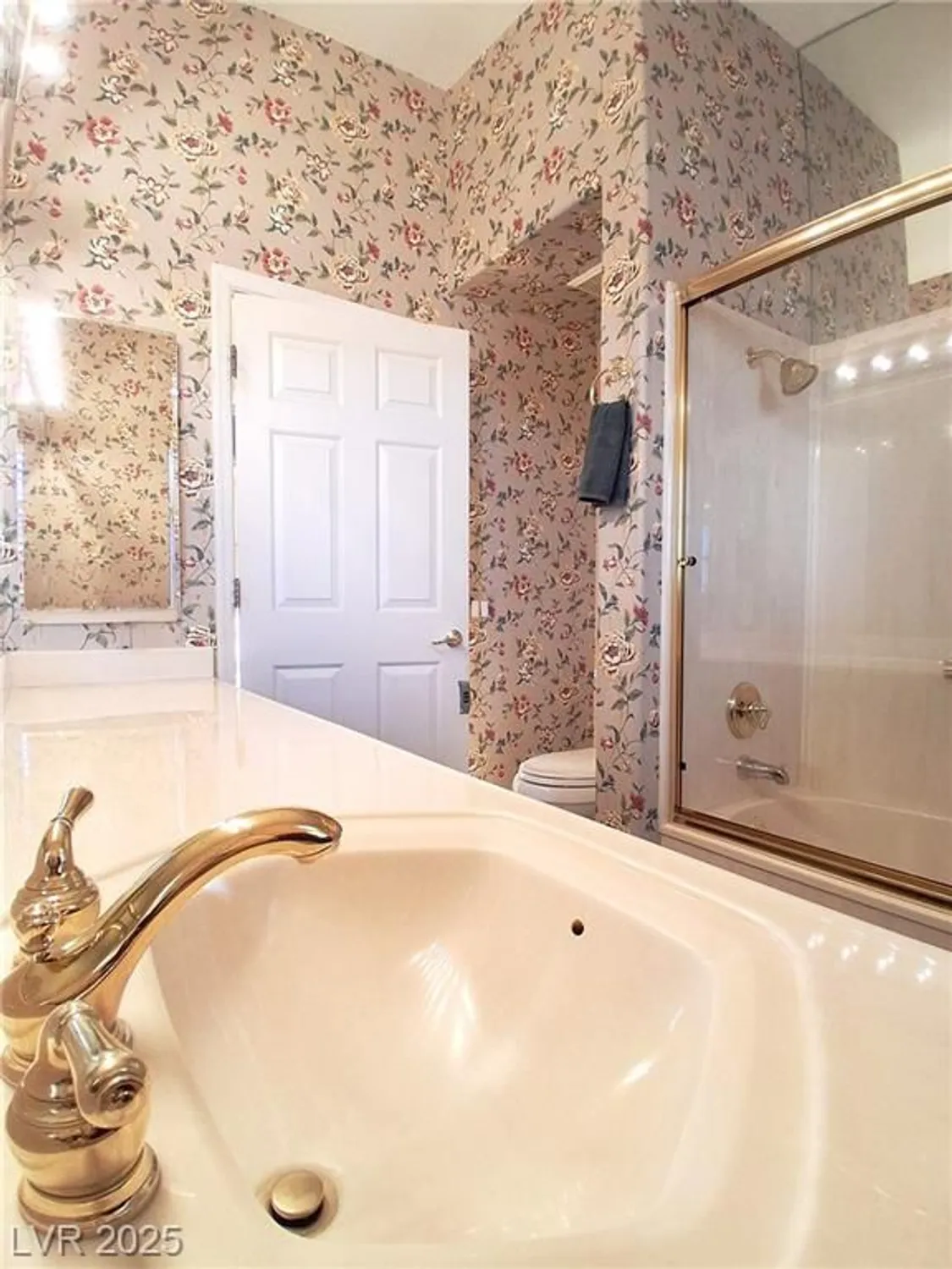 Property Slideshow image 34 of 43 | 3140 darby falls dr, Las Vegas, NV, 89134