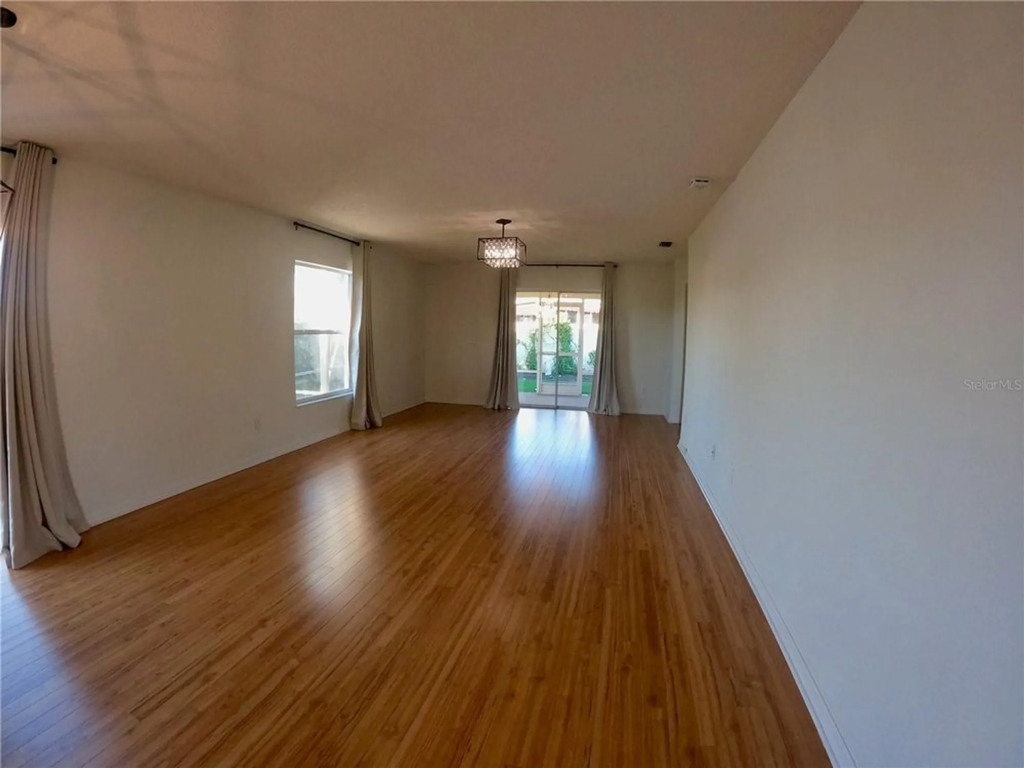 Property Slideshow image 8 of 20 | 1221 santa cruz dr, The Villages, FL, 32162