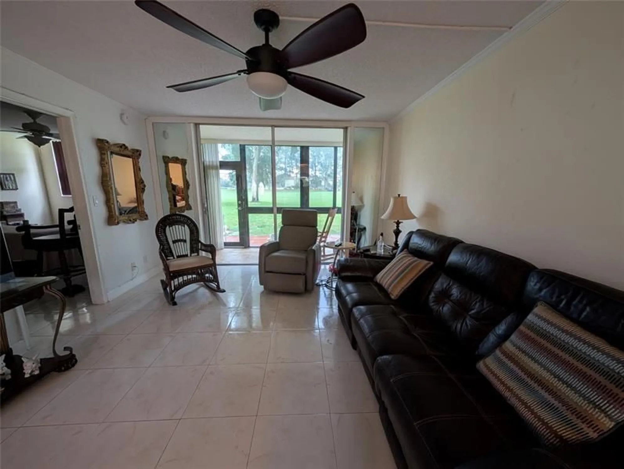 Property Slideshow image 1 of 9 | 9300 n hollybrook lake dr apt 106, Pembroke Pines, FL, 33025