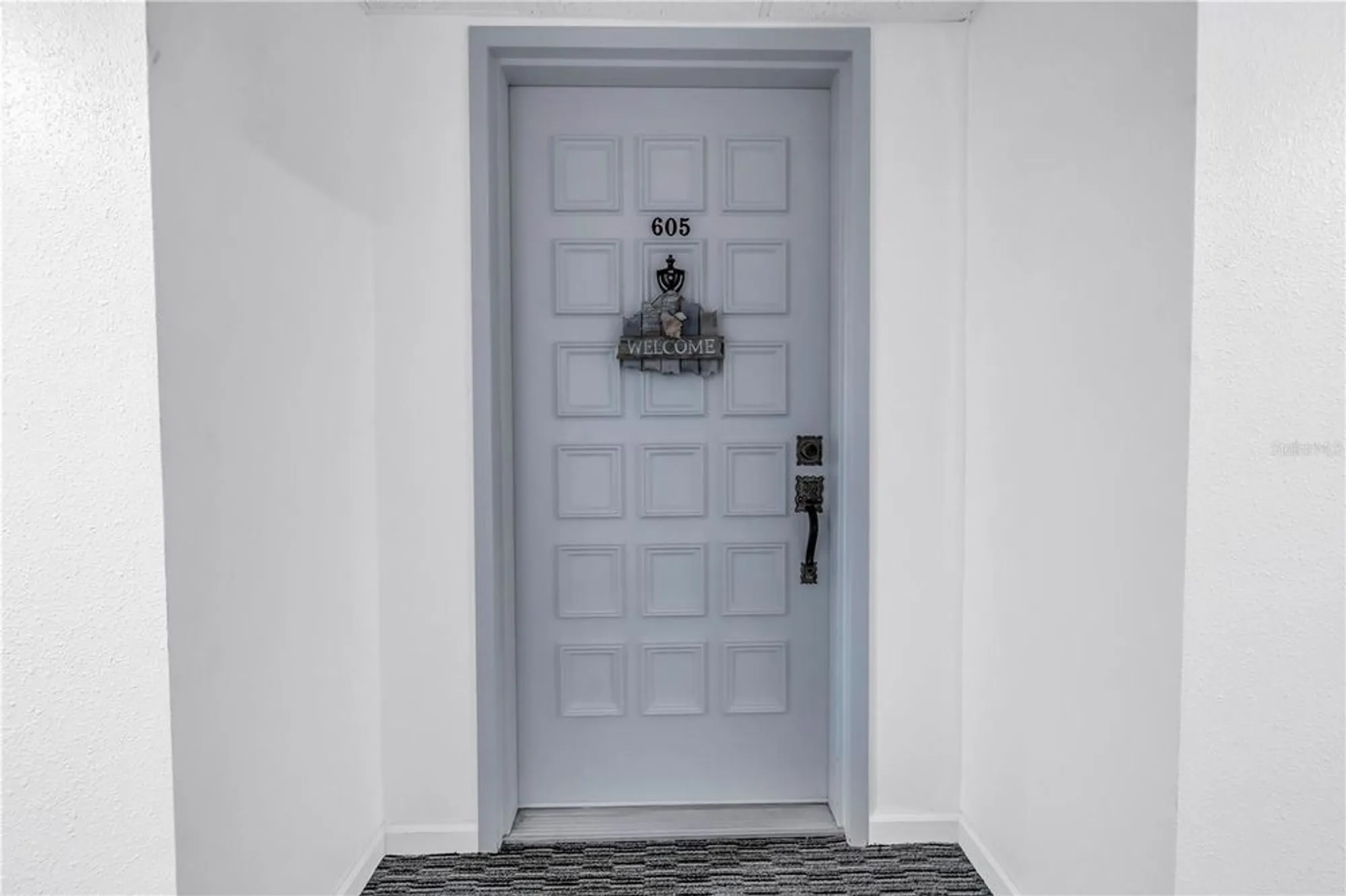 Property Slideshow image 3 of 36 | 6265 sun blvd apt 605, St Petersburg, FL, 33715