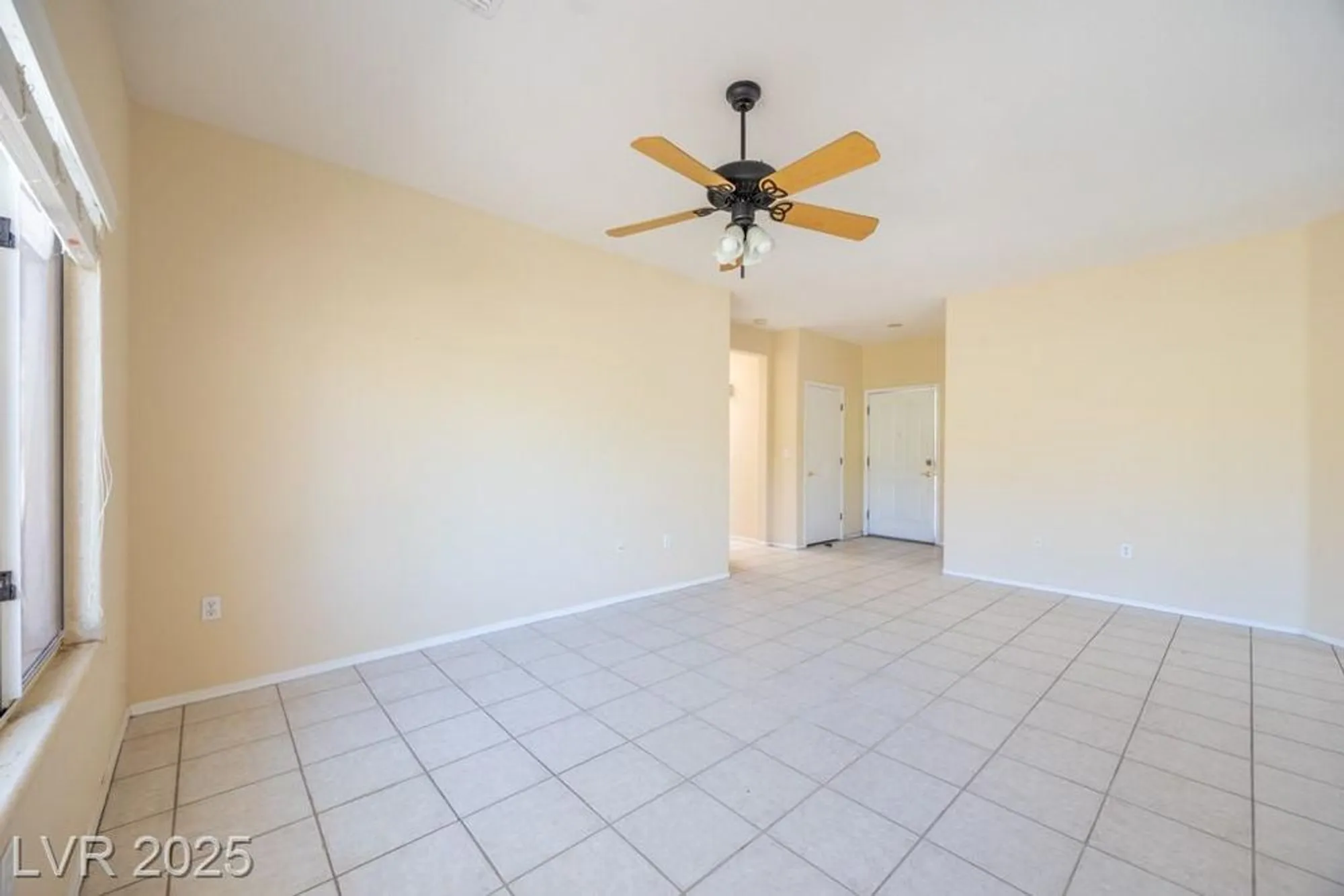 Property Slideshow image 8 of 36 | 2125 capestone st, Las Vegas, NV, 89134