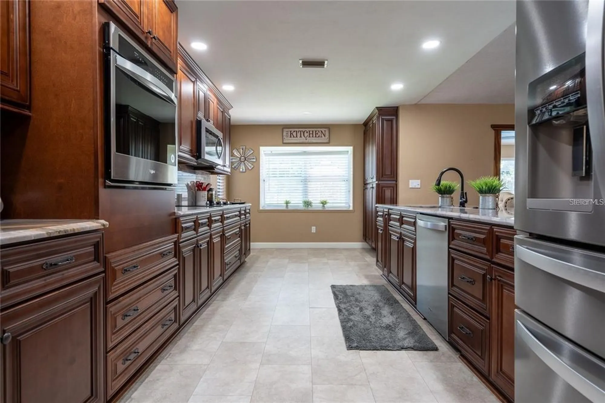 Property Slideshow image 3 of 12 | 78 kingsley cir, Ormond Beach, FL, 32174