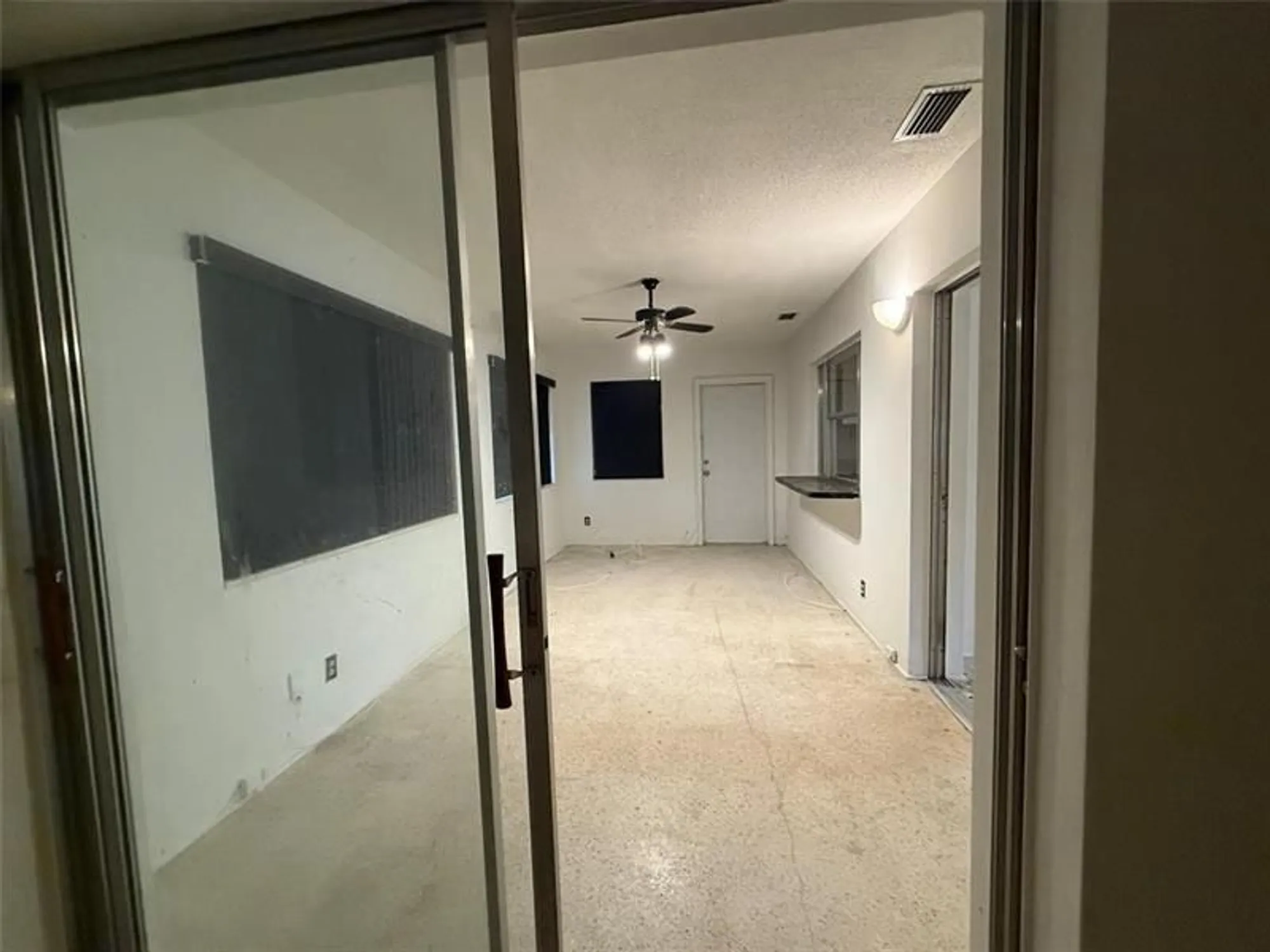 Property Slideshow image 11 of 17 | 4314 nw 47th ct, Tamarac, FL, 33319